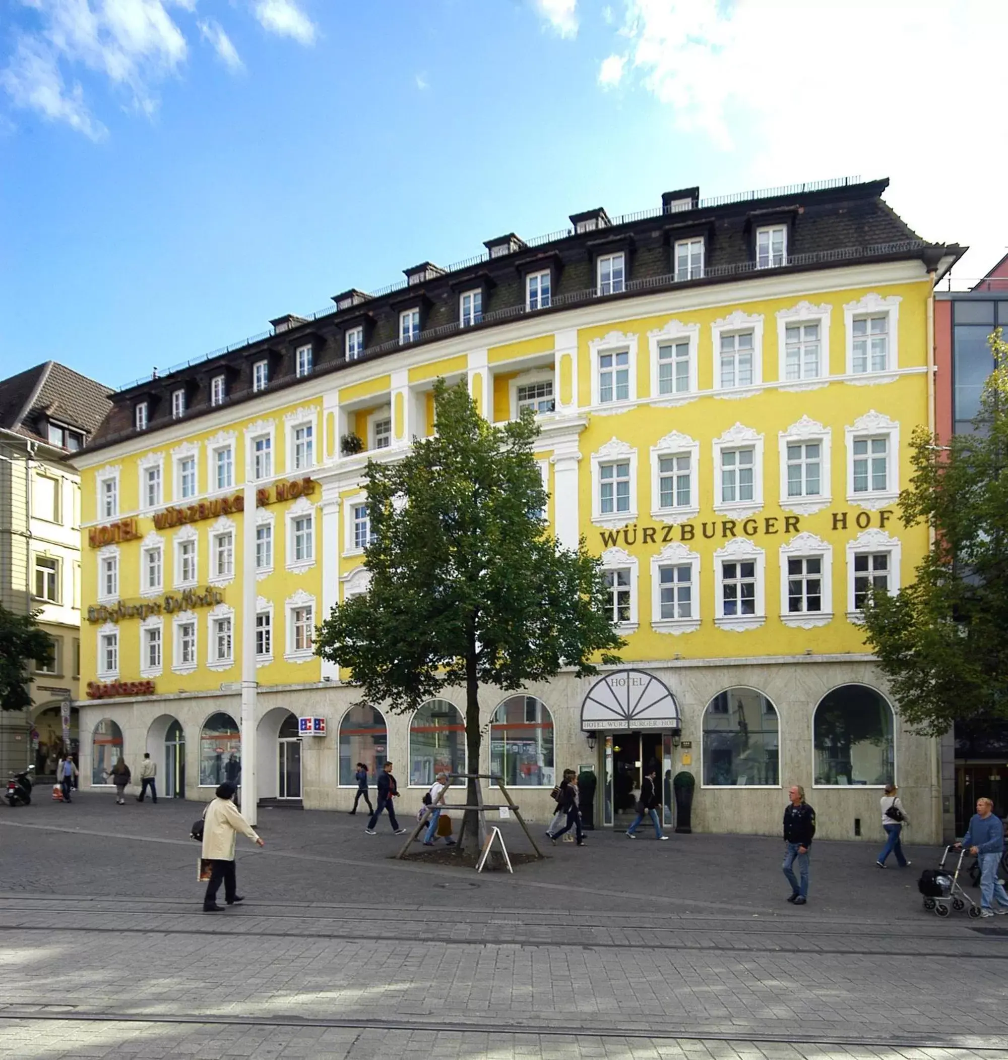 Property Building in Hotel Würzburger Hof ****