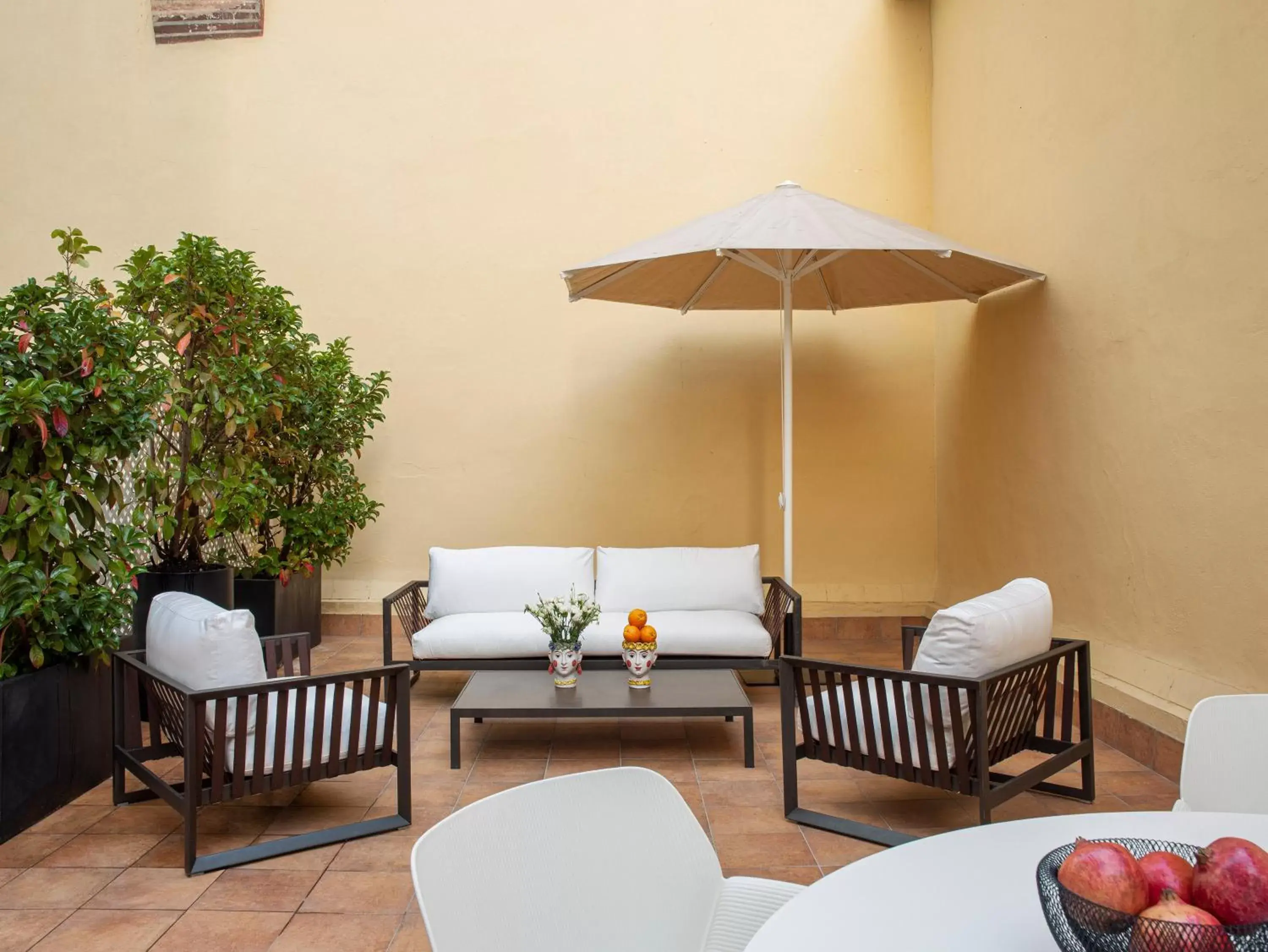 Patio, Seating Area in Hotel Colón Gran Meliá - The Leading Hotels of the World