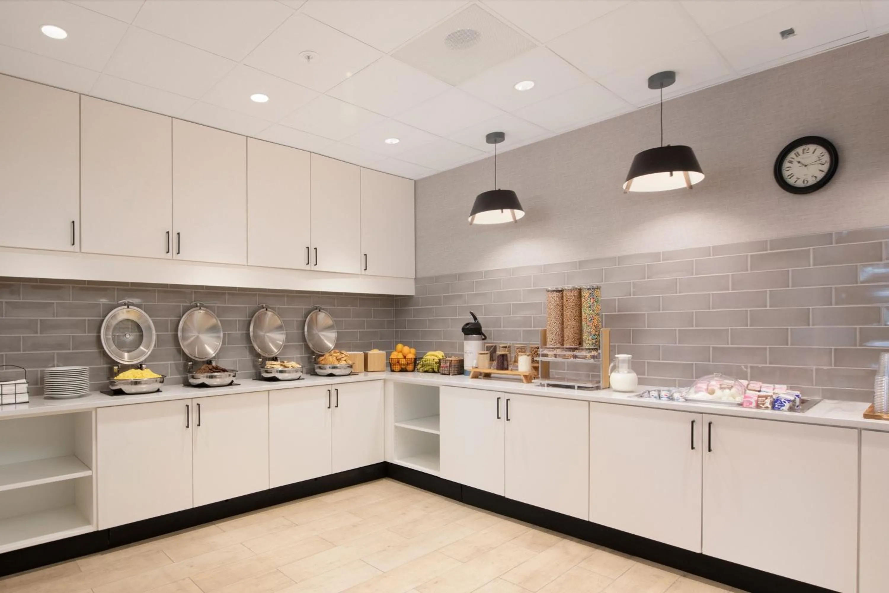 Breakfast in Residence Inn by Marriott St Louis Clayton