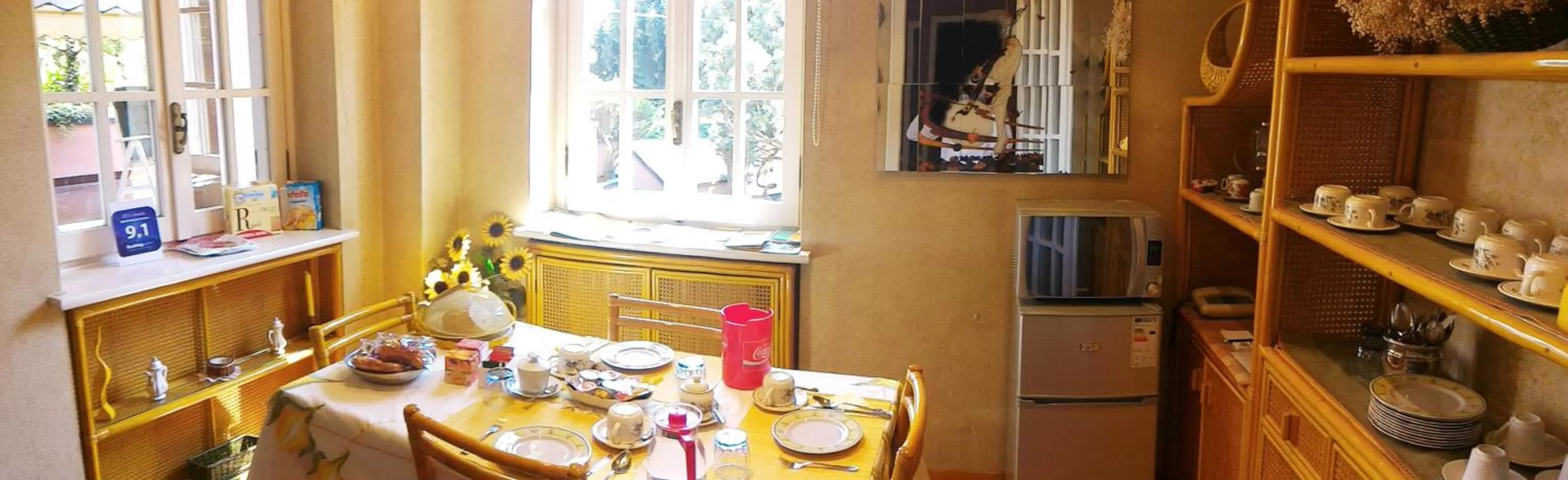 Food and drinks in B&B Villa Liz Varese