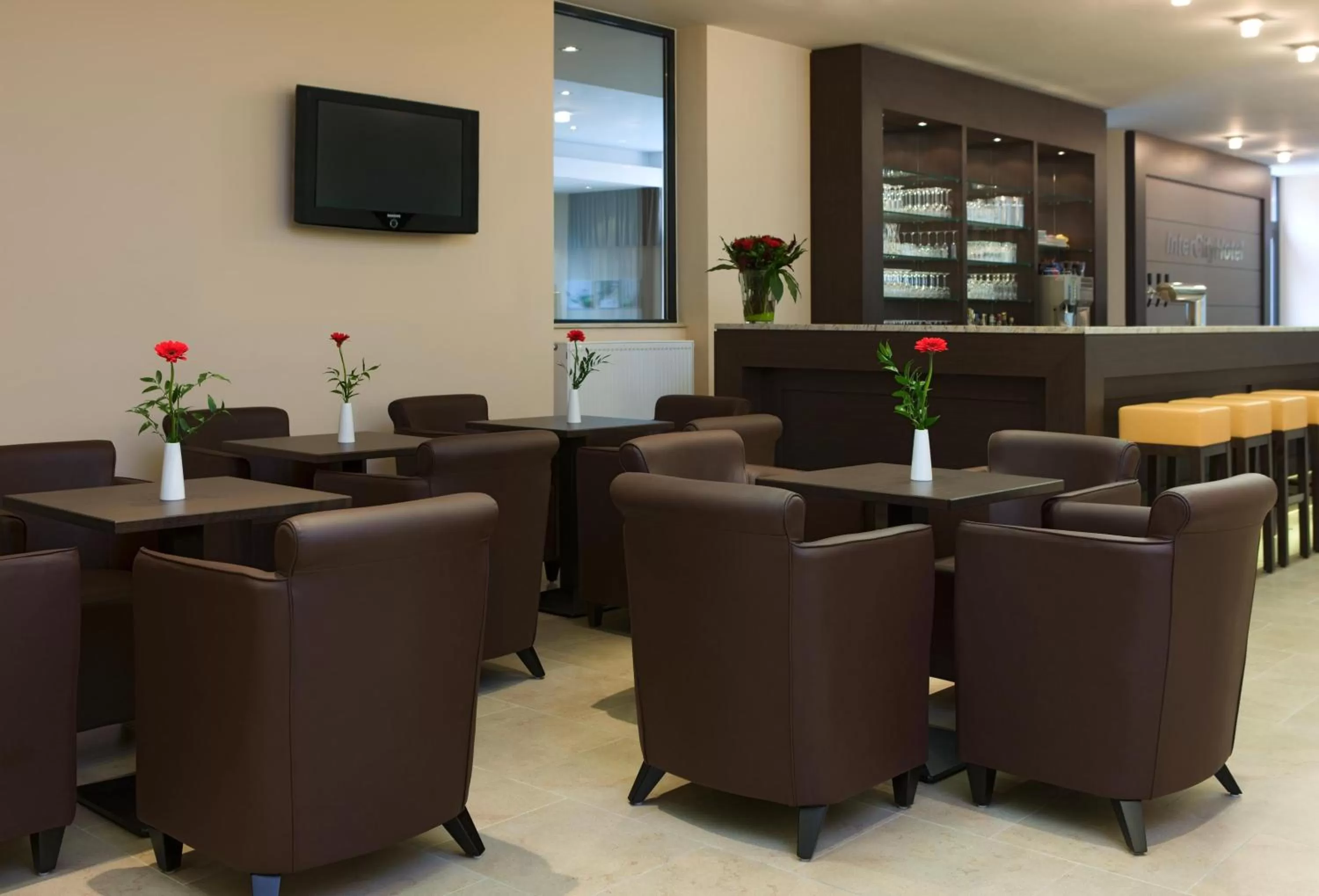 Lounge or bar, Lounge/Bar in IntercityHotel Essen