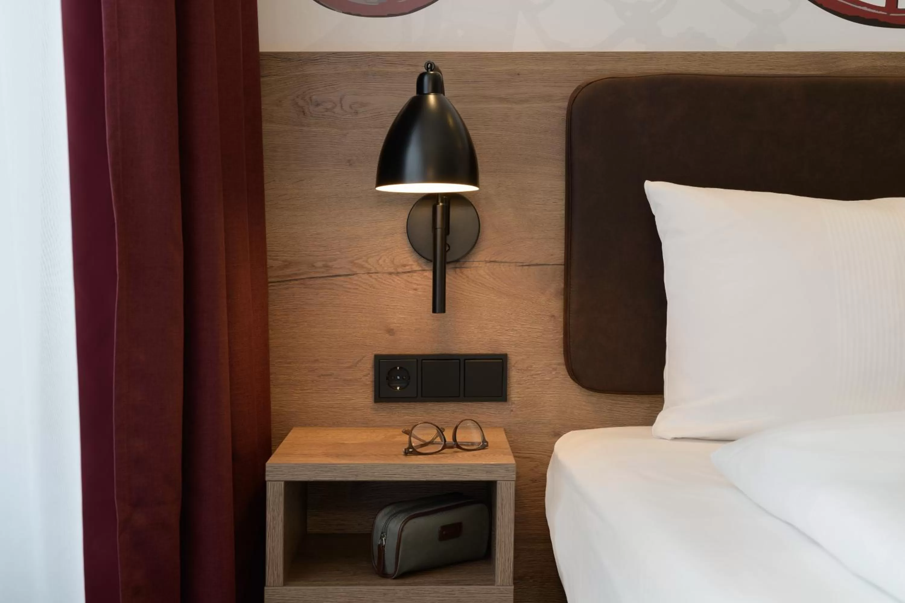 Decorative detail, Bed in ibis Styles Coburg