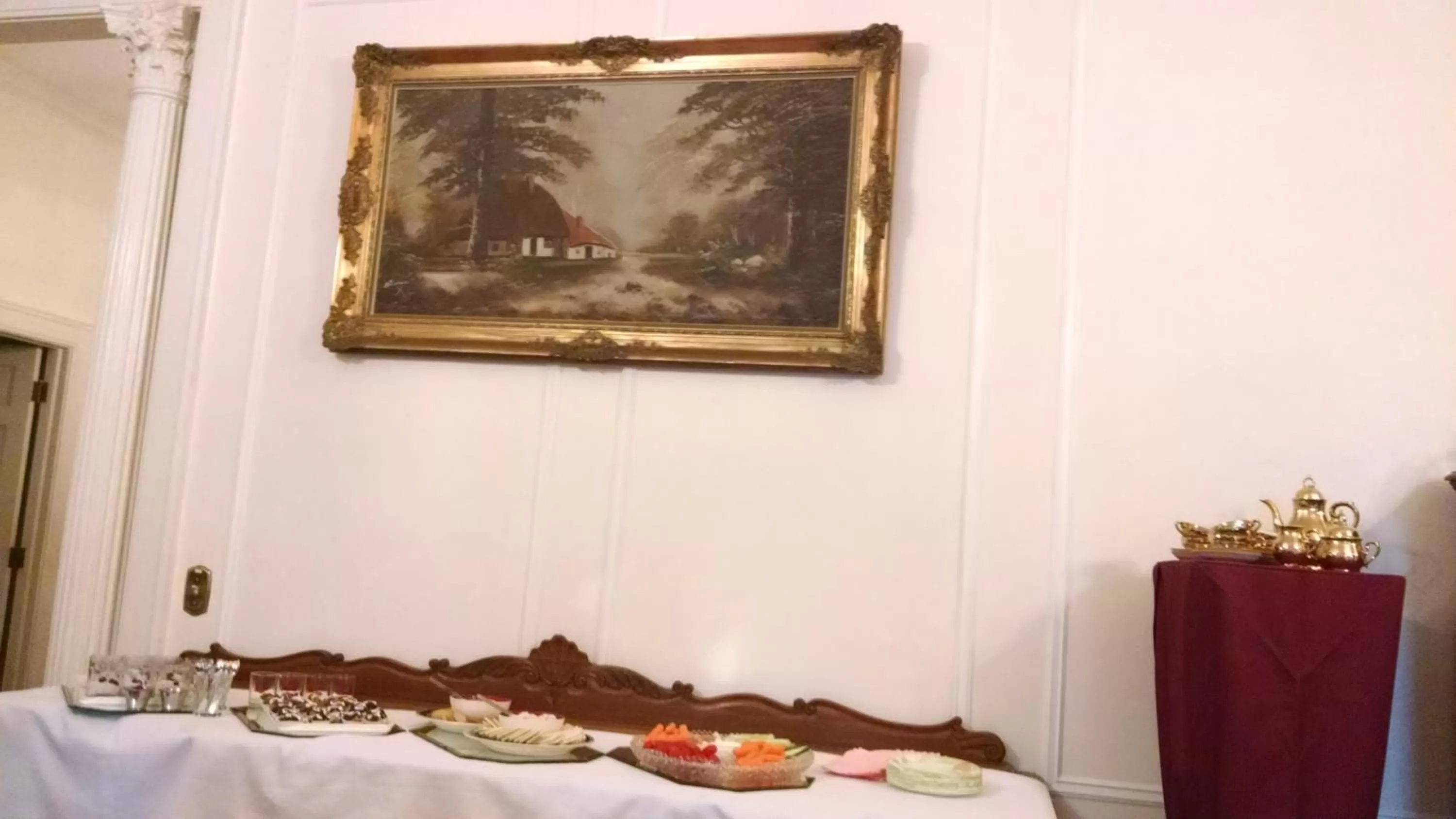 Dining area in Fruits of Vienna B&B