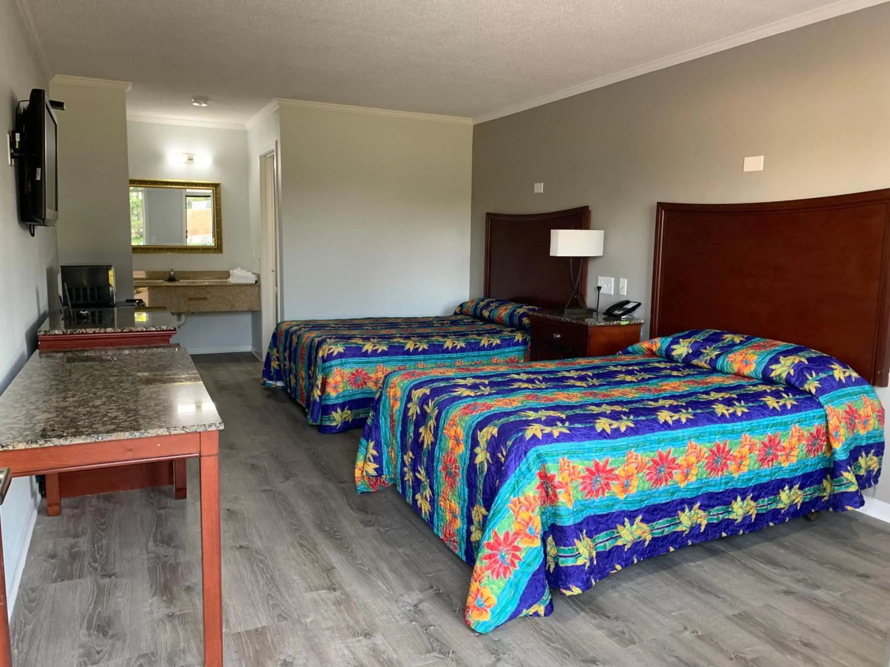 Bed in Motel 6 Newport News, VA – Fort Eustis