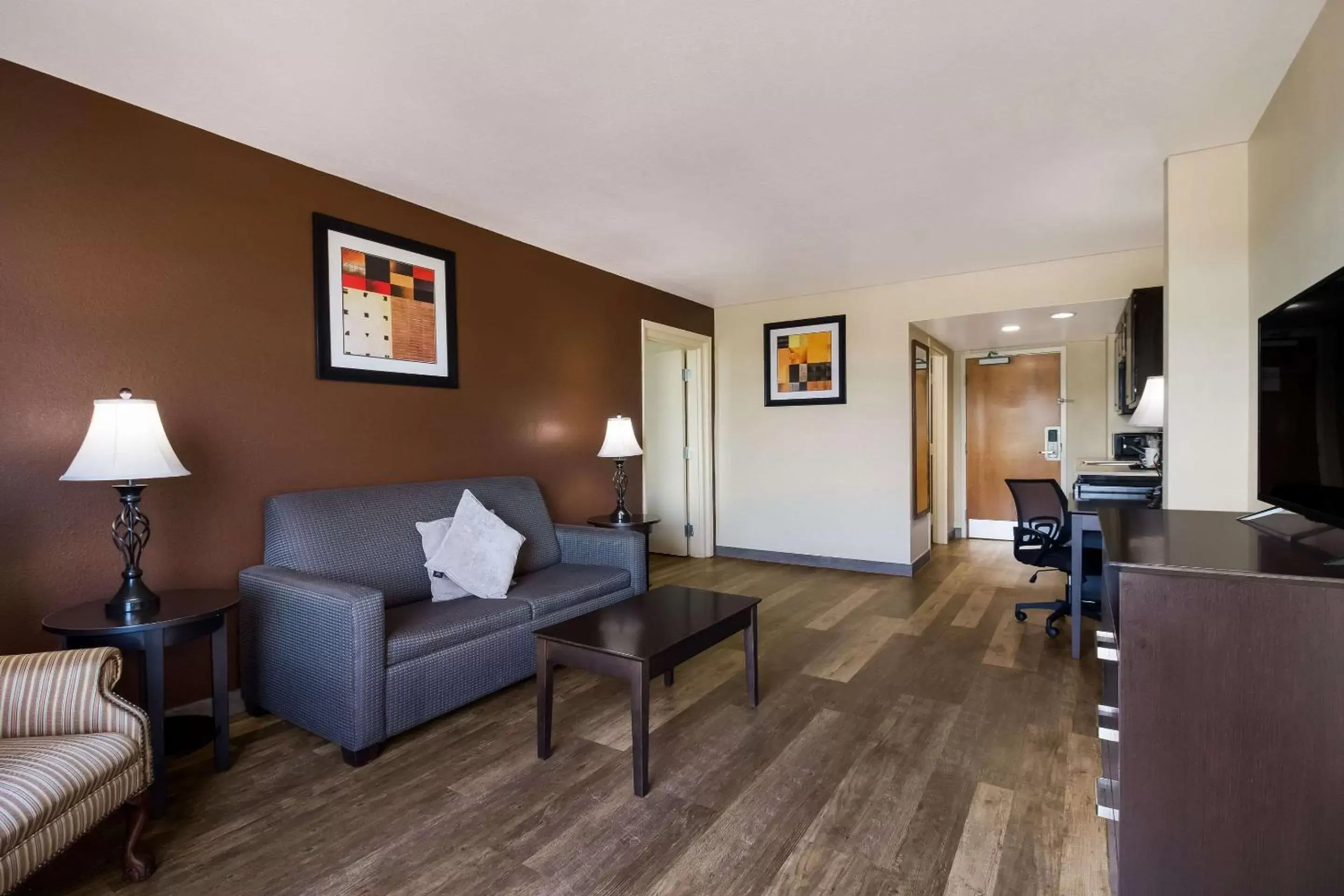 Bedroom, Seating Area in Quality Inn & Suites North Myrtle Beach