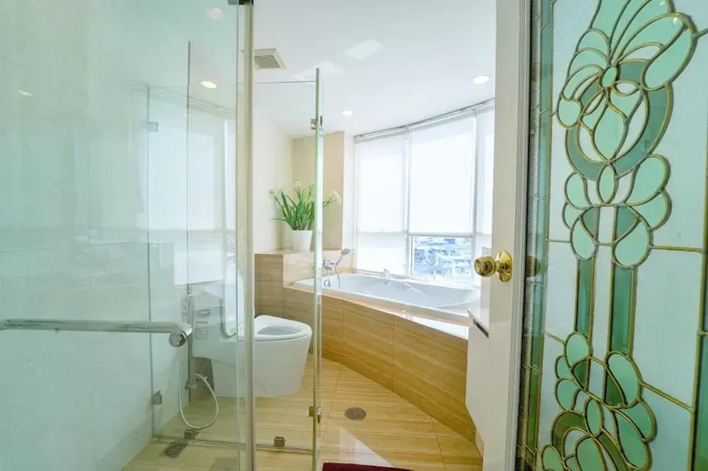 Shower, Bathroom in Royal Pavilion Hua Hin