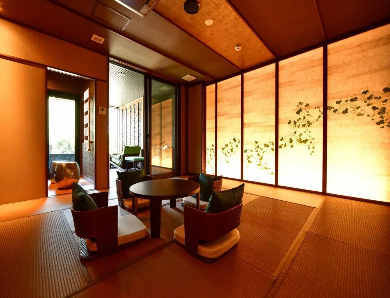 Photo of the whole room in Balinese onsen ryokan Hakone Airu