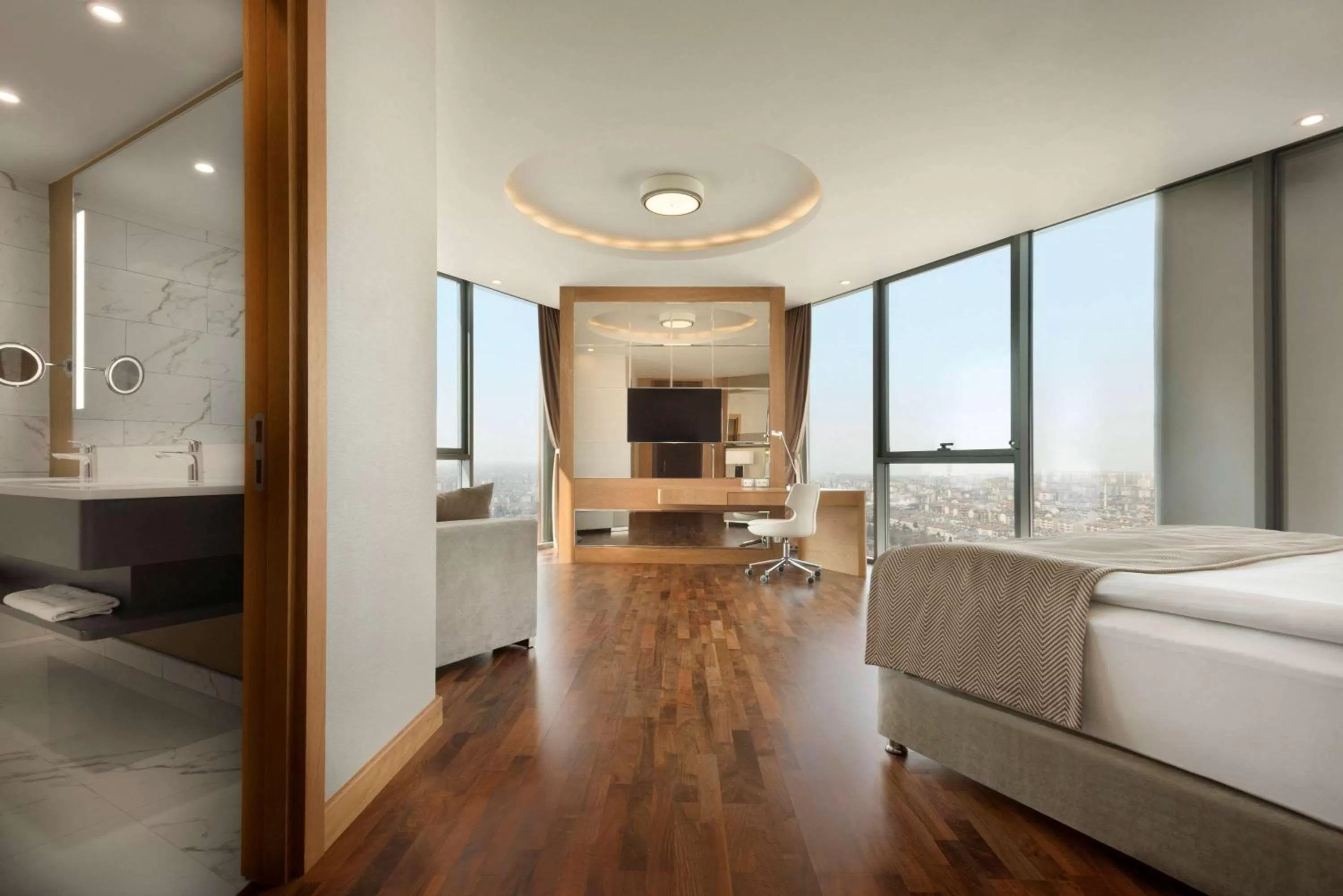 Photo of the whole room, Bed in Ramada Plaza By Wyndham Konya