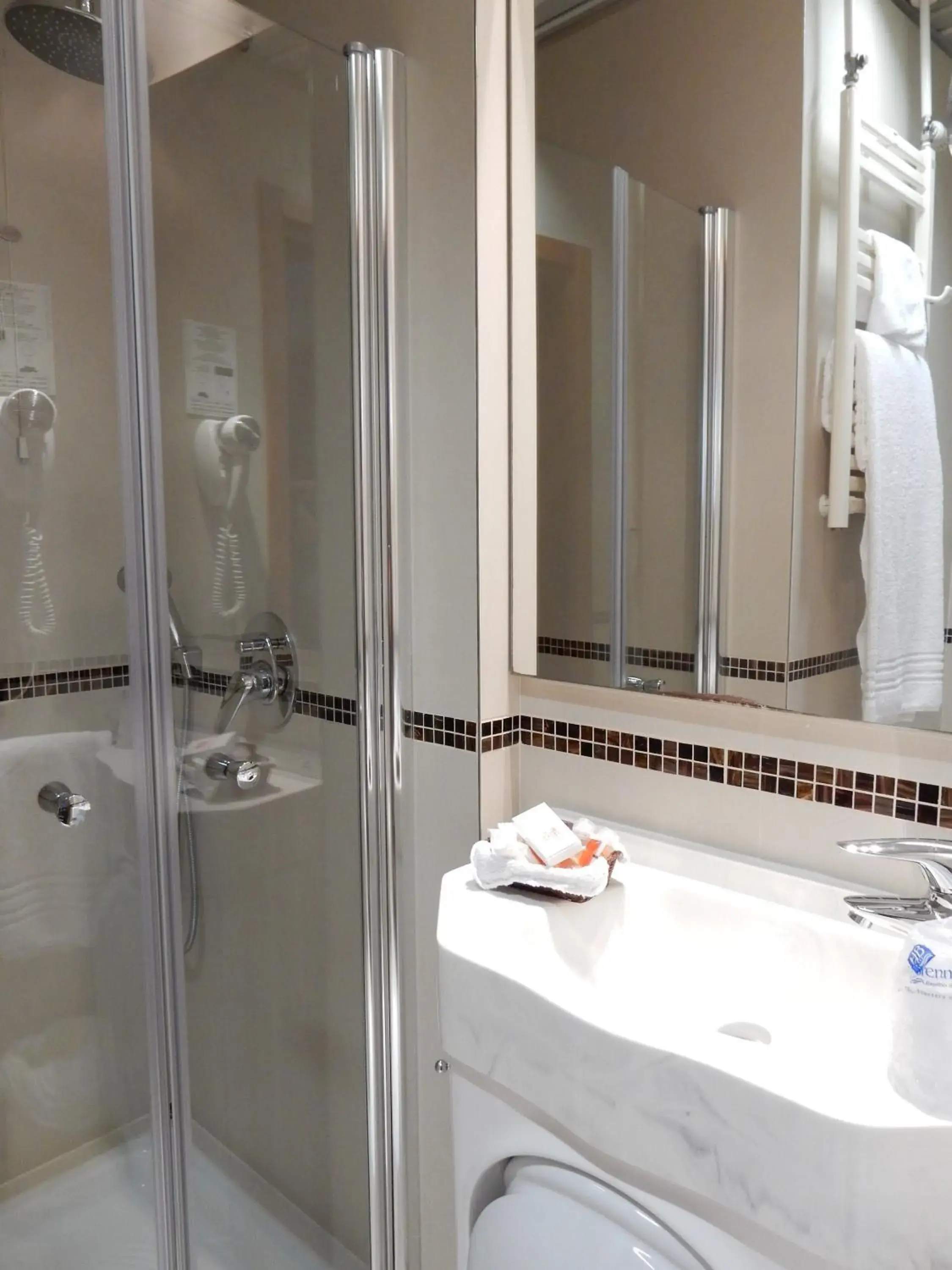 Bathroom in Hotel Brennero