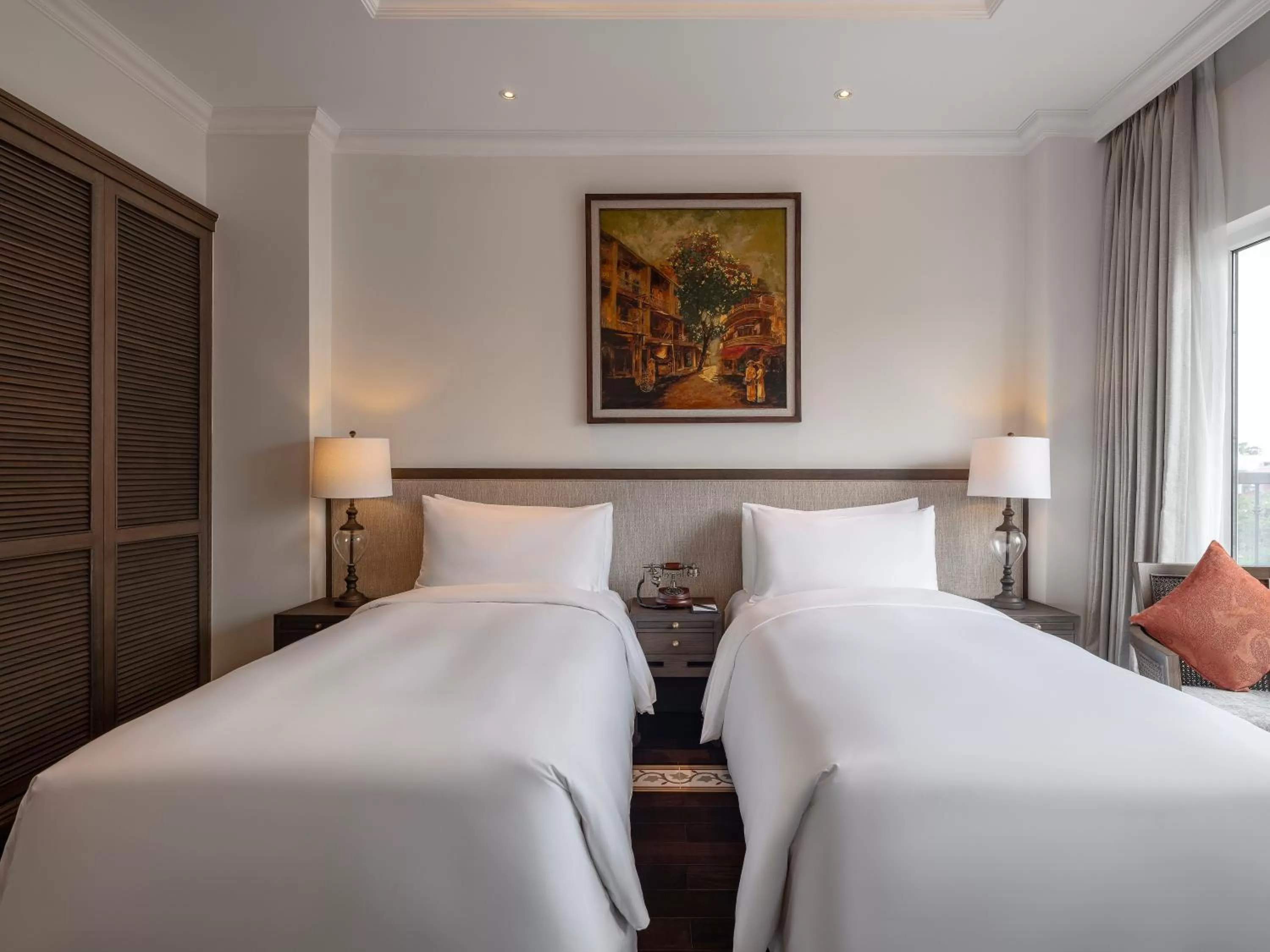 Bed in De Syloia Hotel