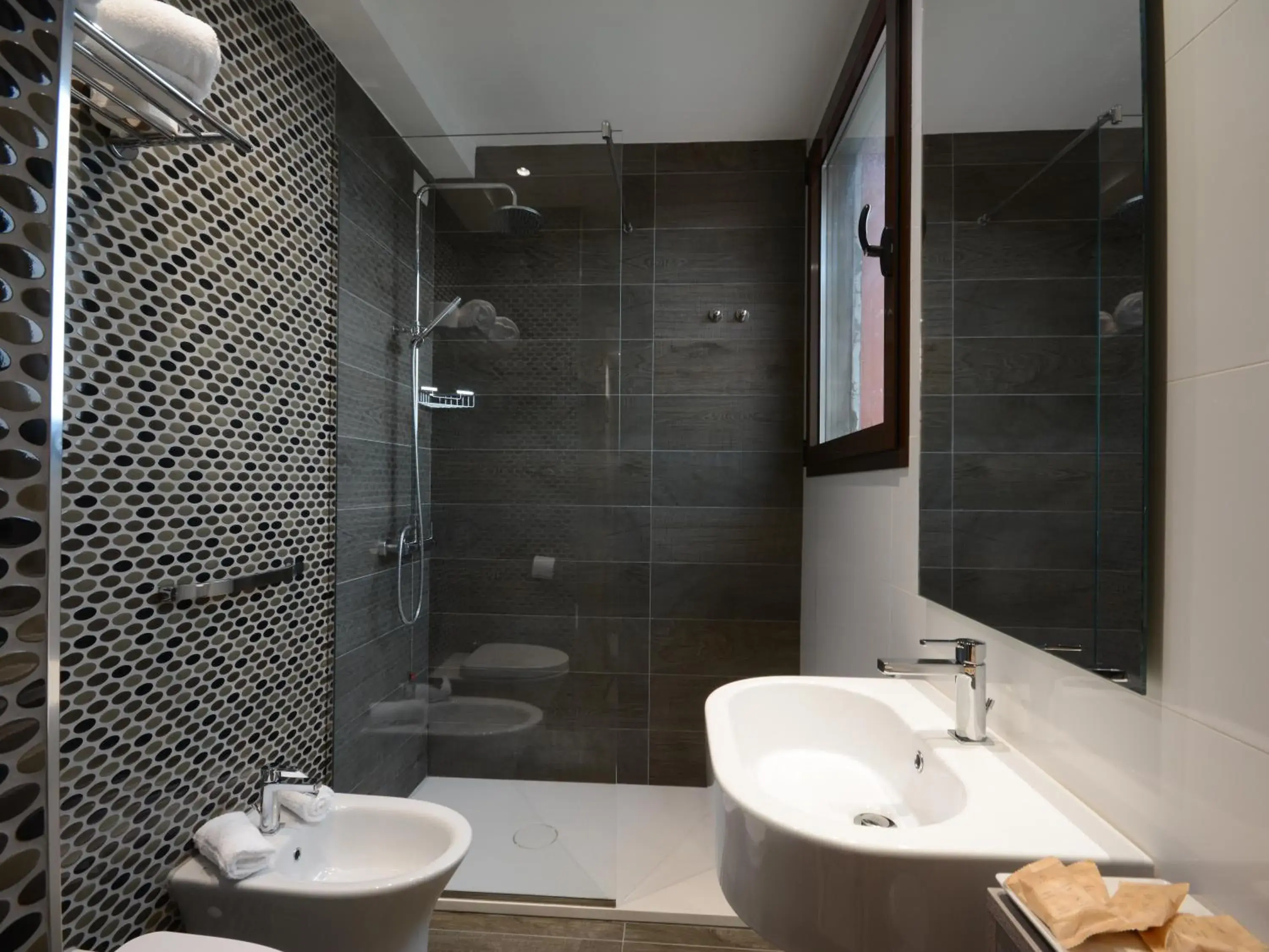 Bathroom in Hotel Napoléon