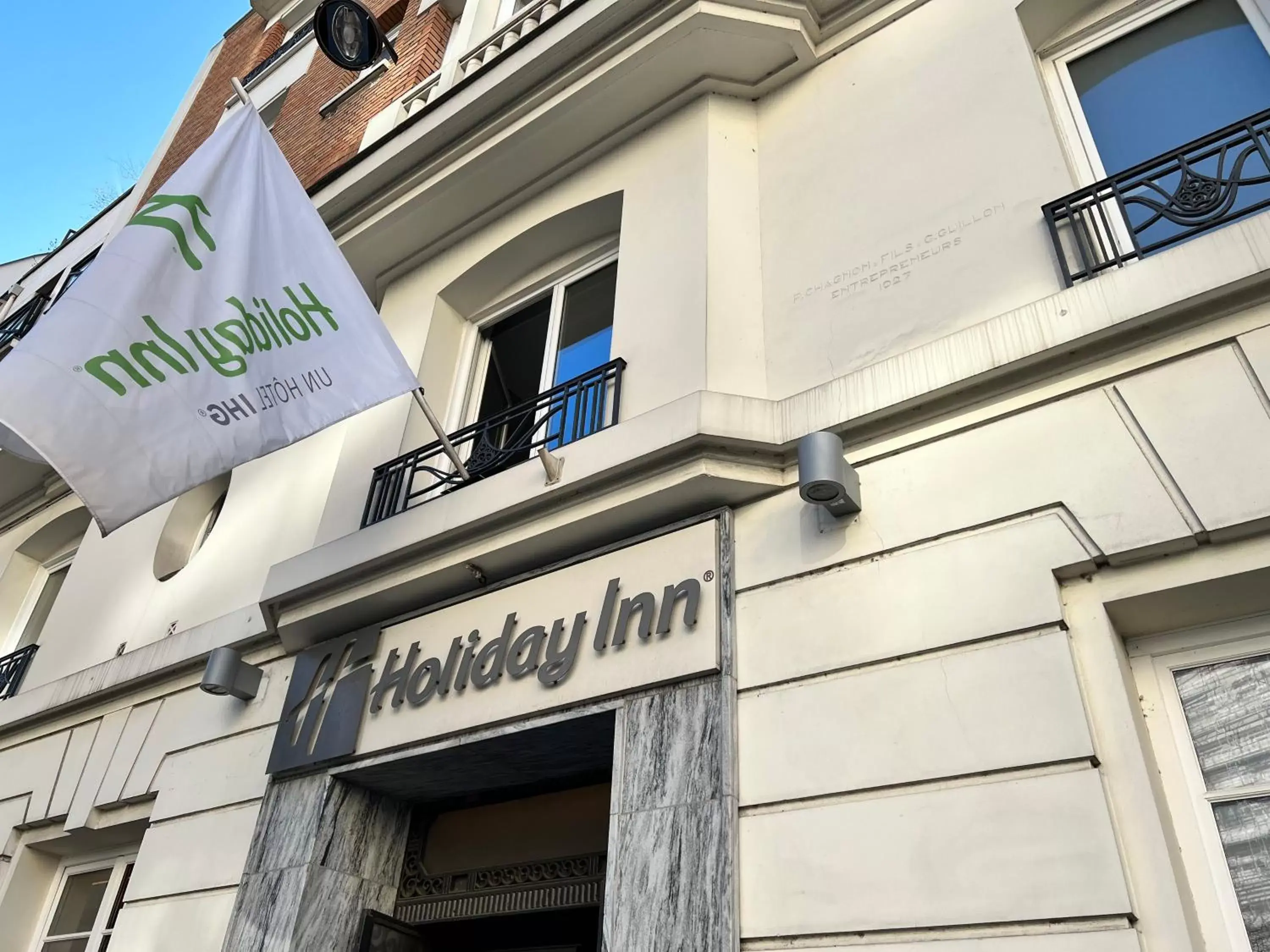 Property building, Property Logo/Sign in Holiday Inn Paris-Auteuil, an IHG Hotel