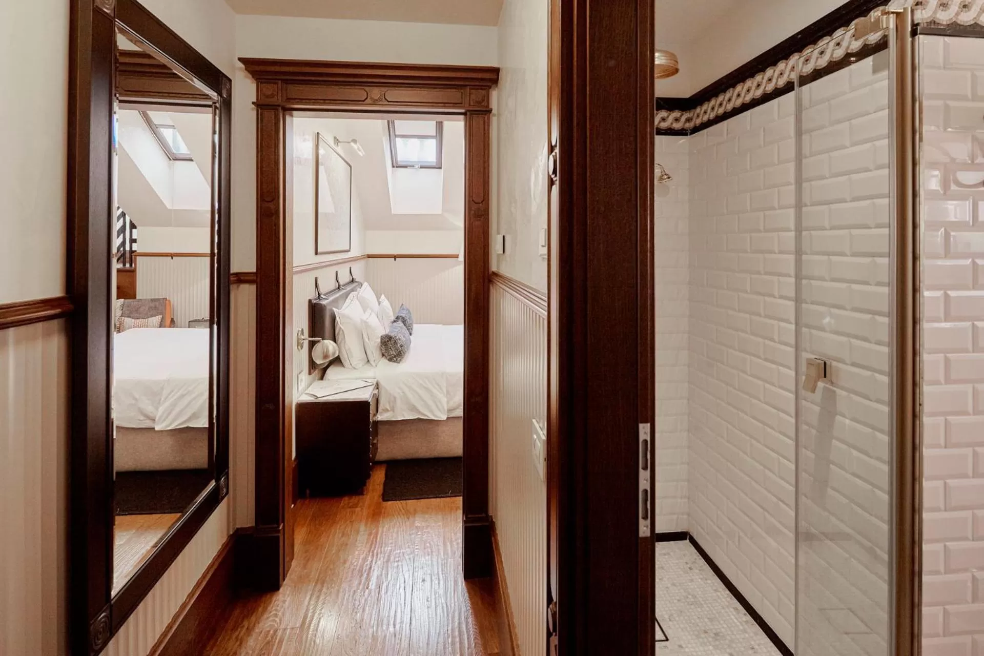 Bedroom, Bed in Callas House