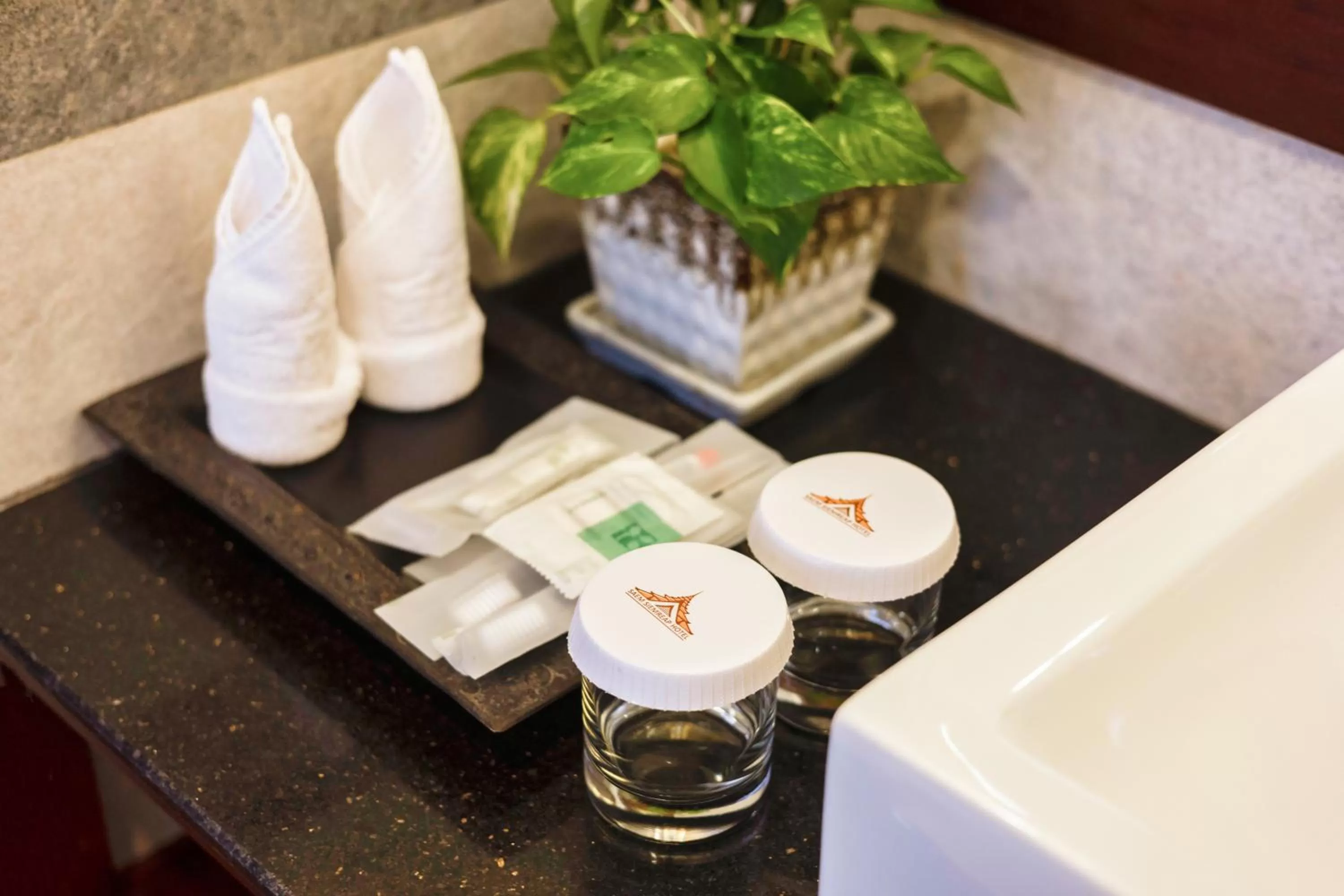 Bathroom in Saem Siemreap Hotel