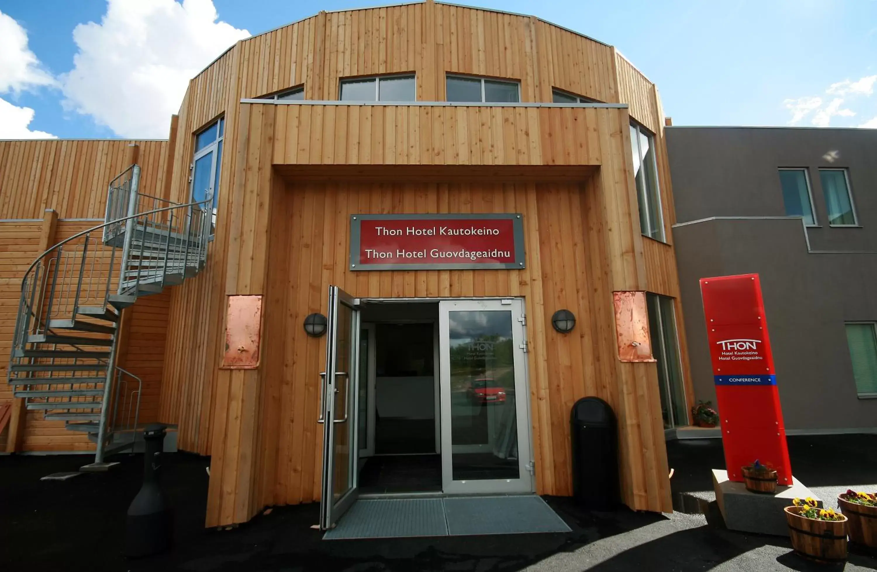 Facade/entrance in Thon Hotel Kautokeino