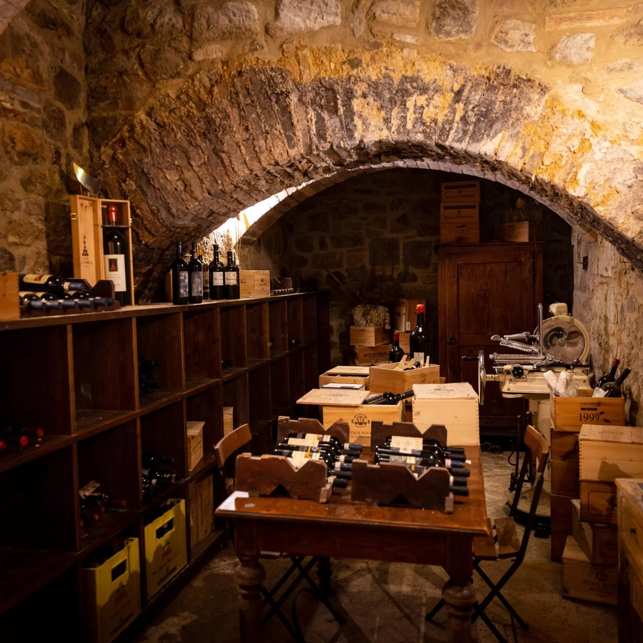 Lounge or bar in PALAZZO DEL CAPITANO Wellness & Relais - Luxury Borgo Capitano Collection