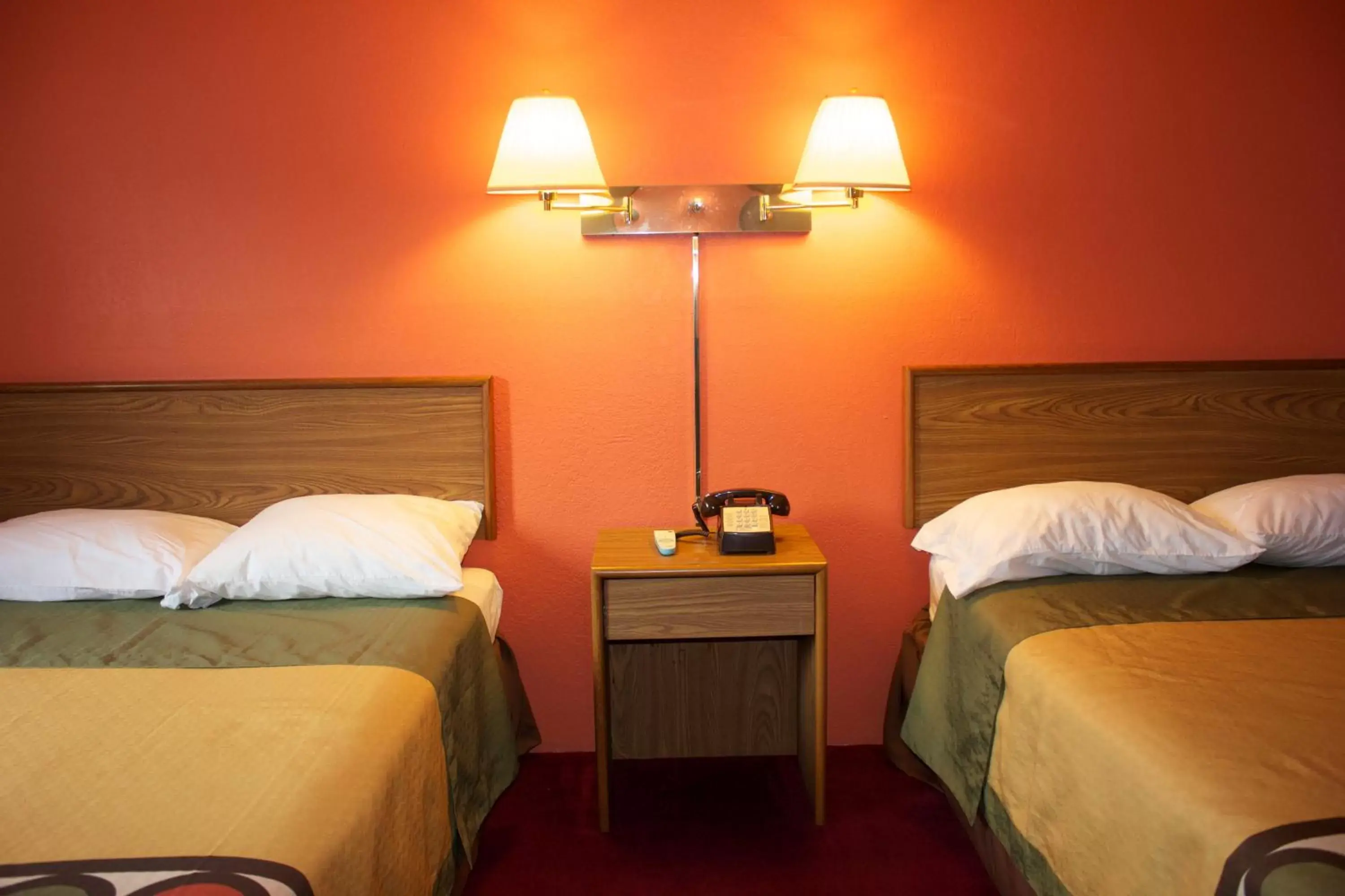 Bed in Motel 6-Saukville, WI