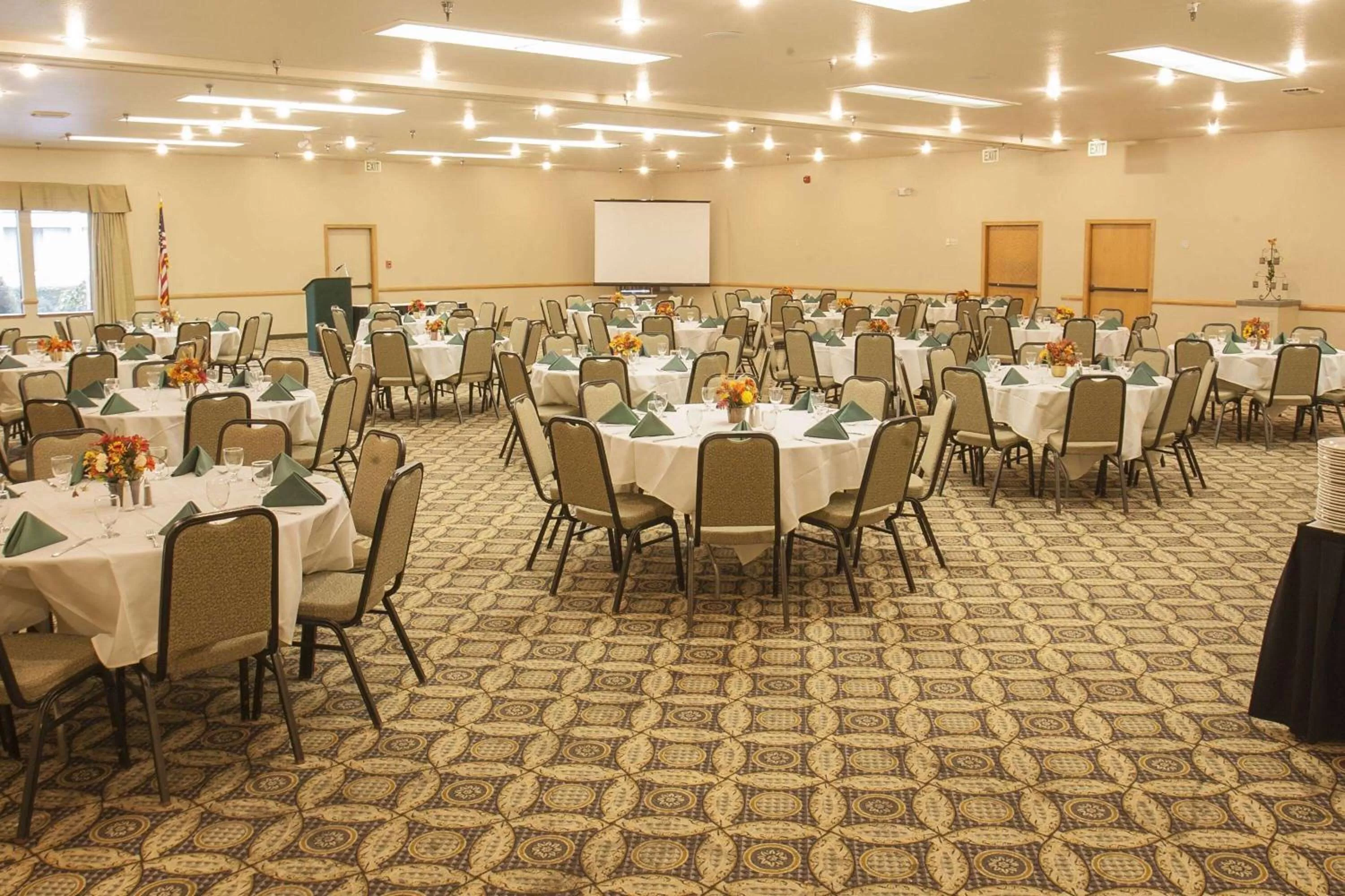 Banquet/Function facilities in Wingate by Wyndham Mount Vernon