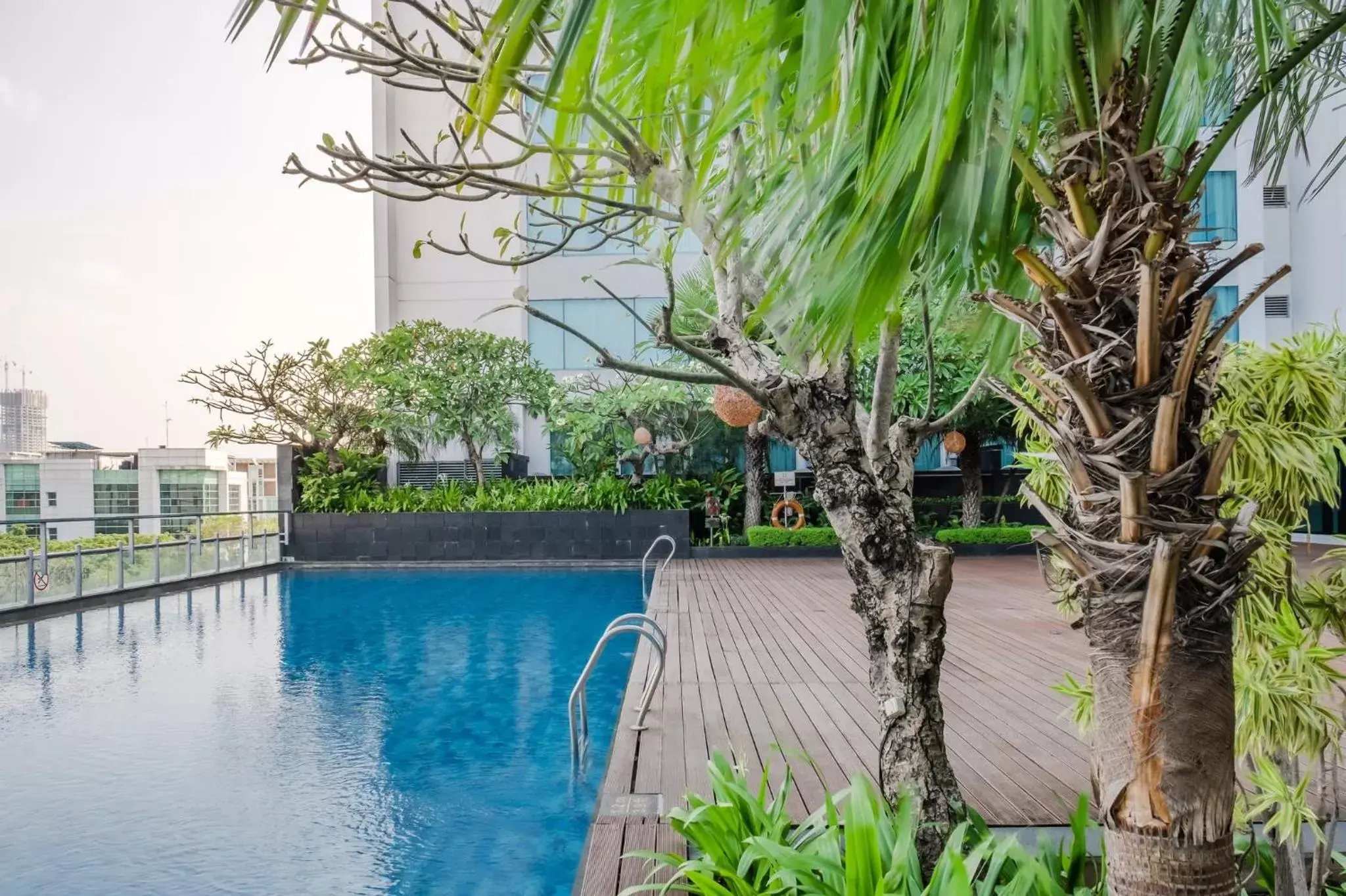 Swimming Pool in Holiday Inn Jakarta Kemayoran, an IHG Hotel