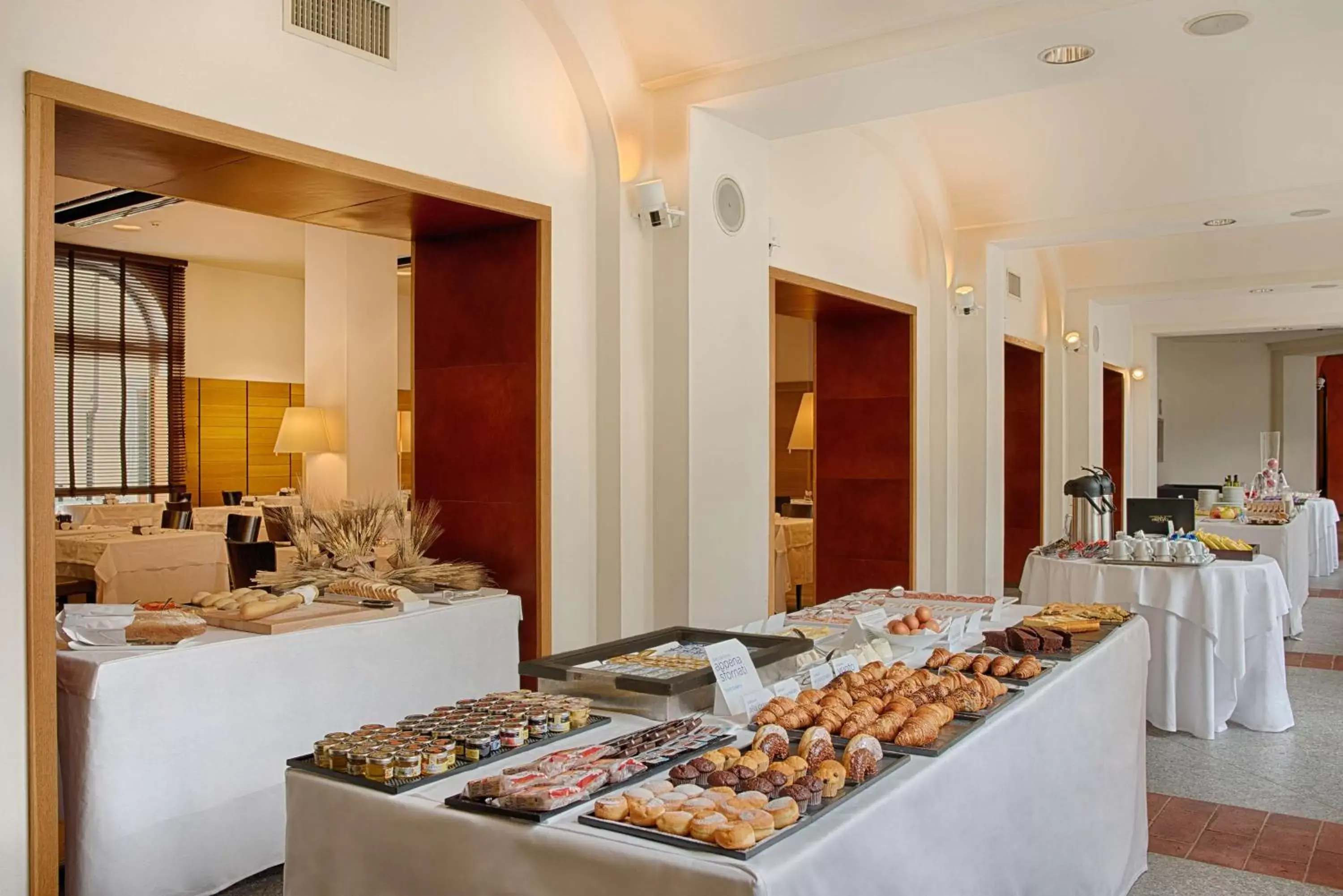 Breakfast in NH Collection Torino Santo Stefano