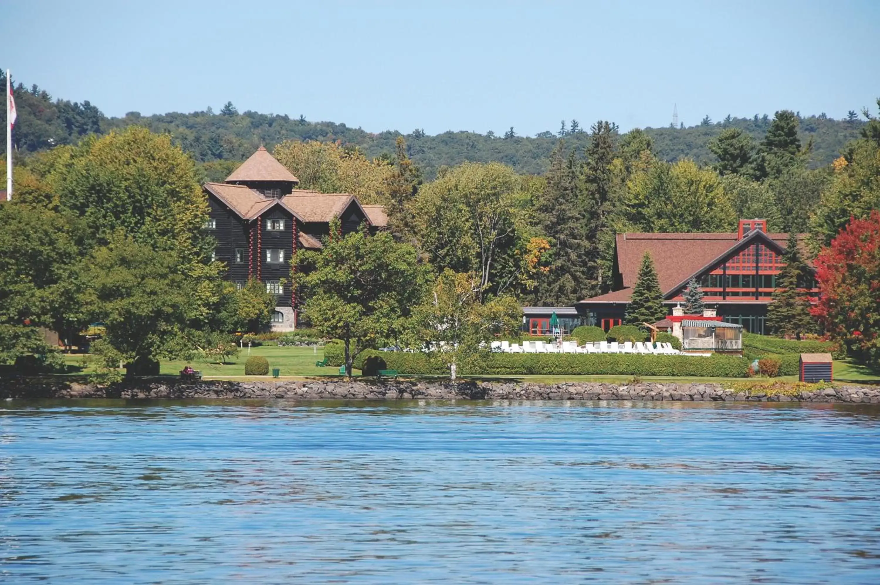 Facade/entrance, Property Building in Fairmont Le Chateau Montebello