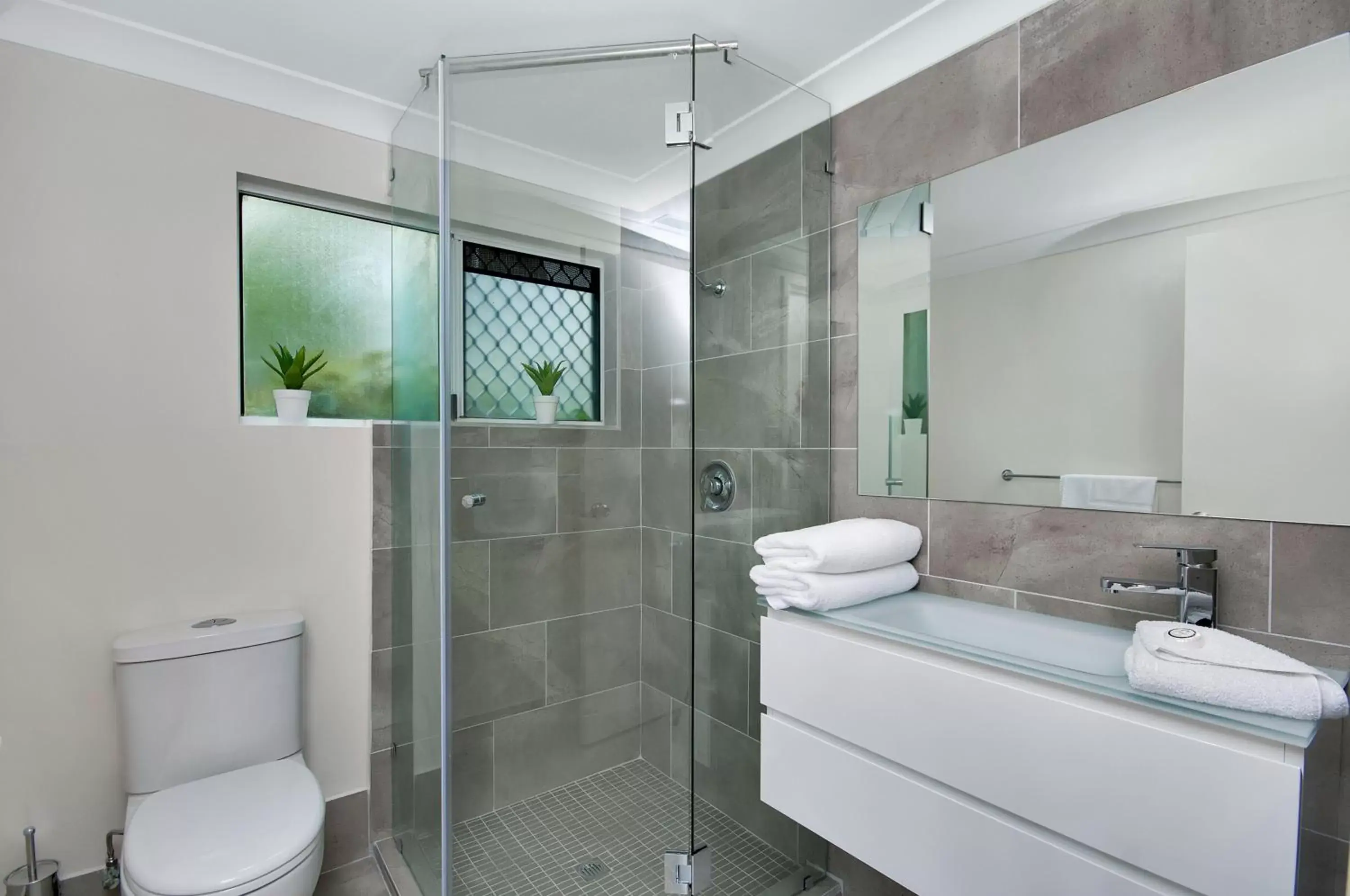 Bathroom in The Villas Palm Cove