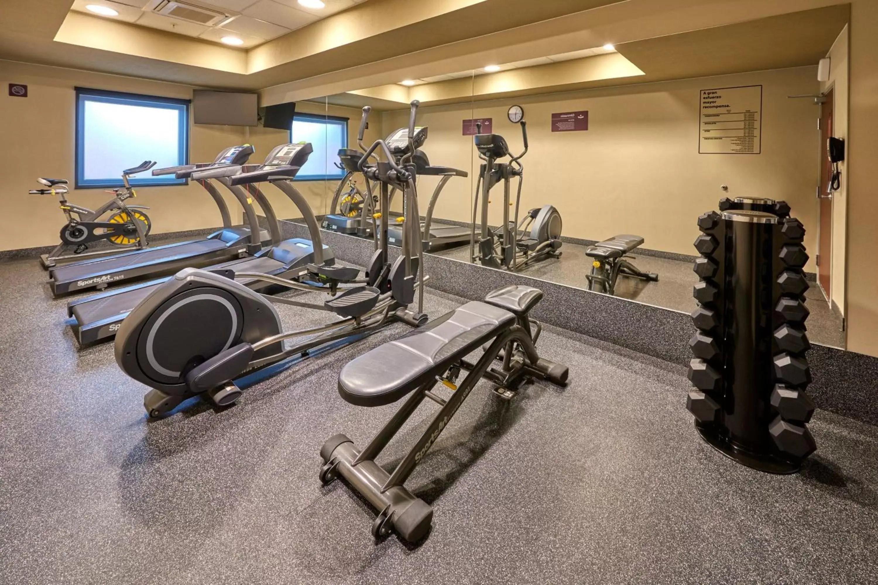 Fitness centre/facilities, Fitness Center/Facilities in City Express Suites by Marriott Cabo San Lucas