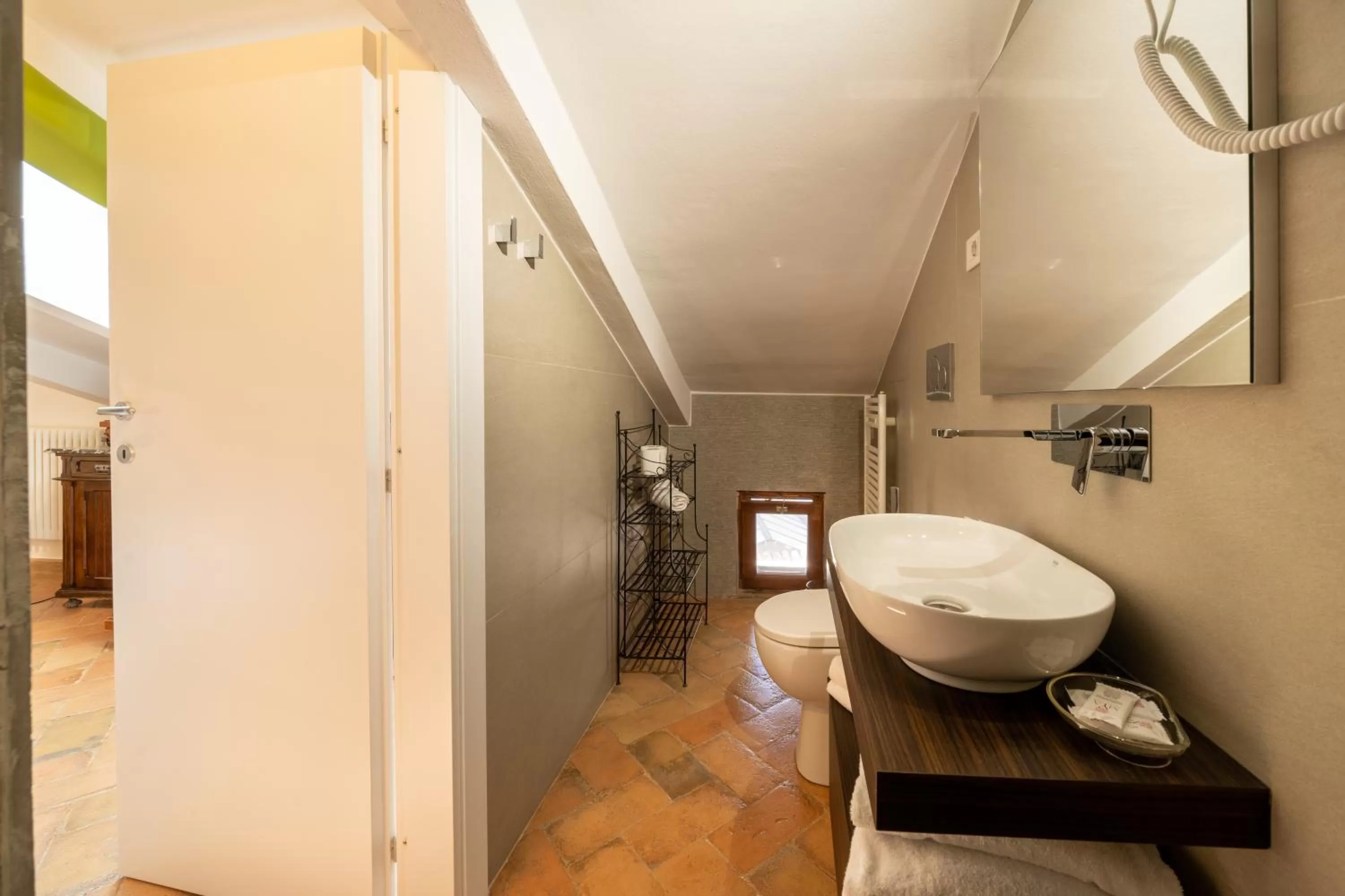 Shower in Affittacamere Valentina