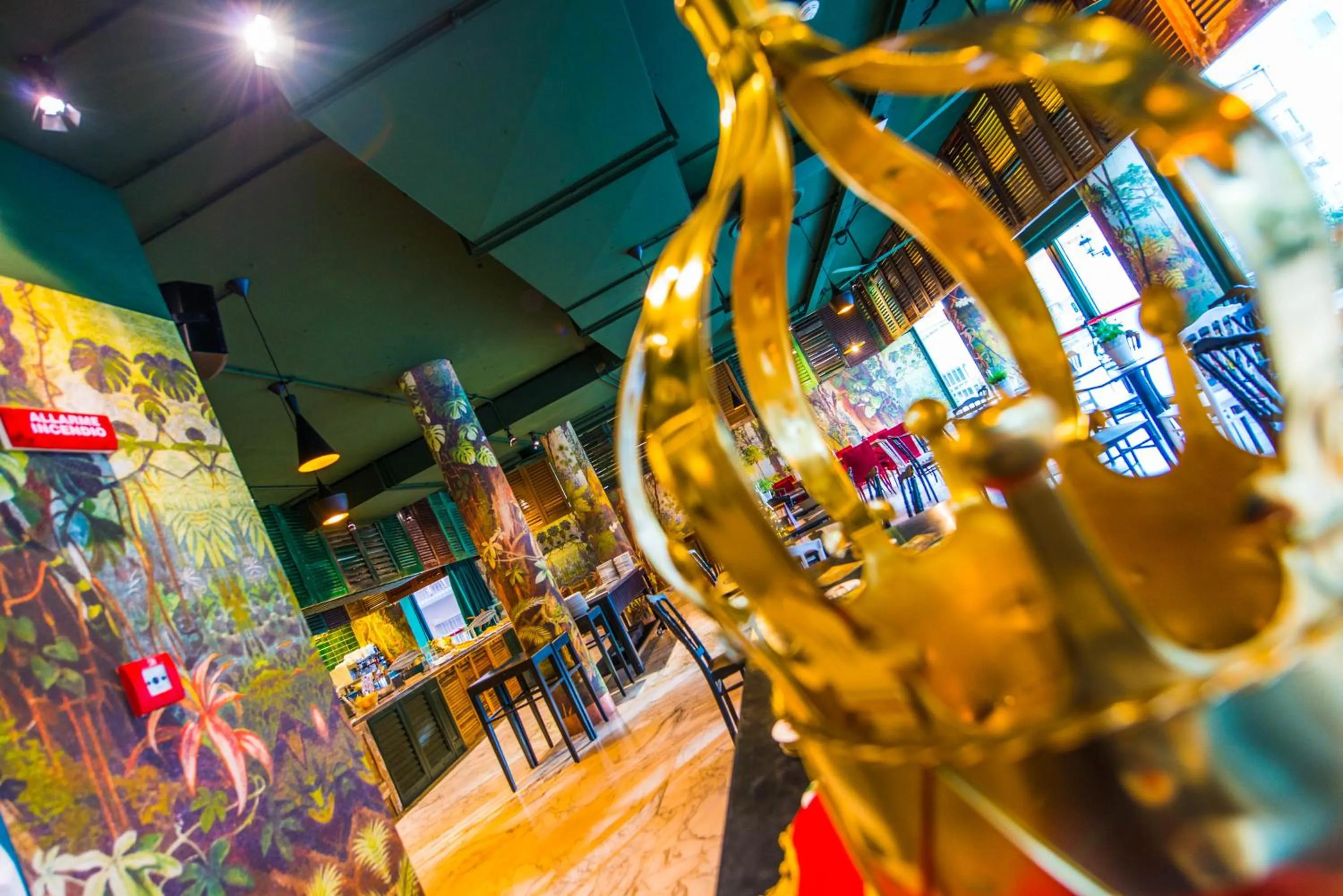 Restaurant/places to eat in Admiral Art Hotel