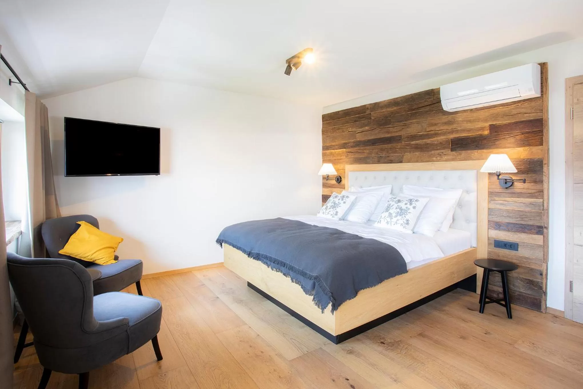 Deluxe Double Room in House Troha - Rooms & Apartments