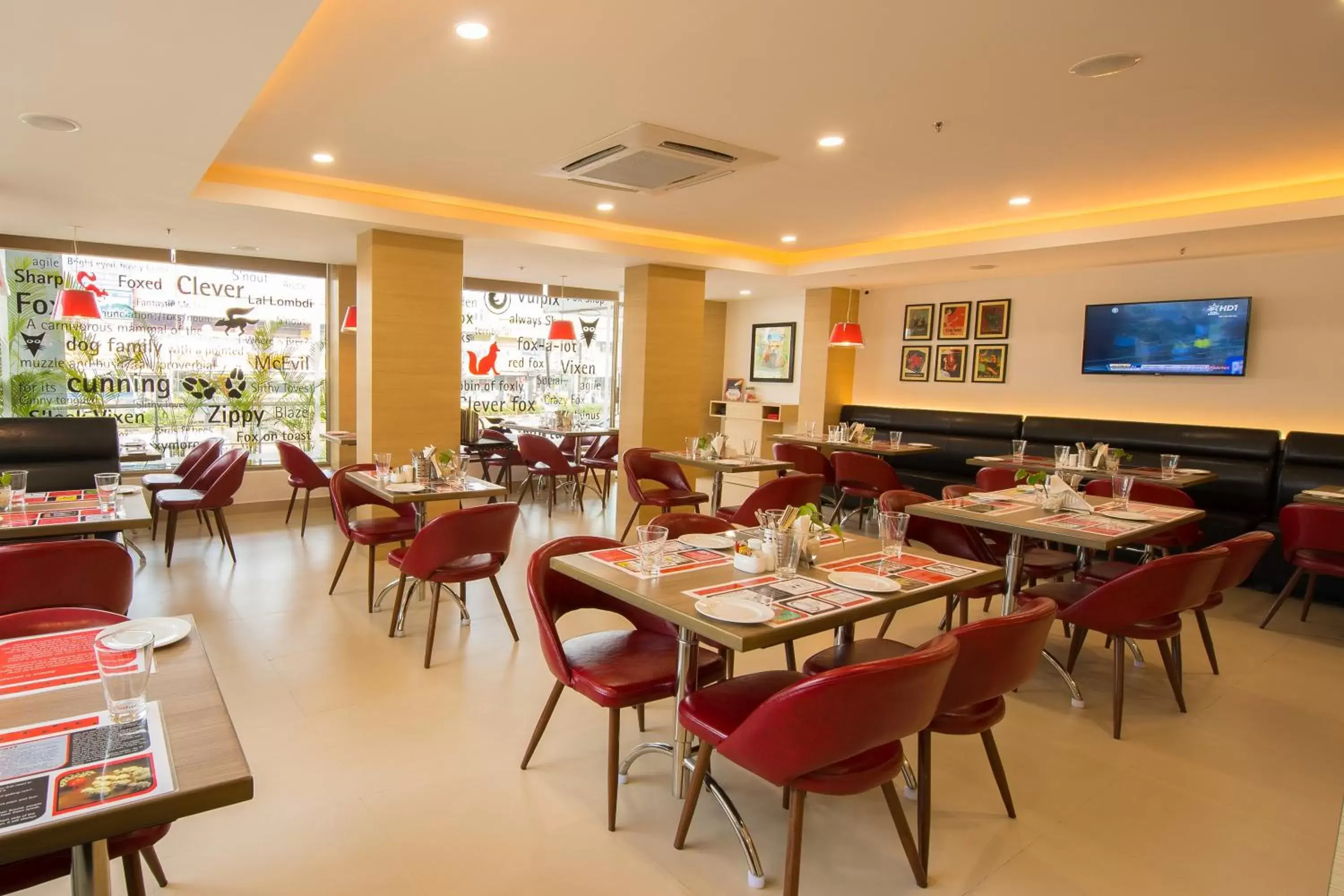 Restaurant/Places to Eat in Red Fox Hotel, Trichy