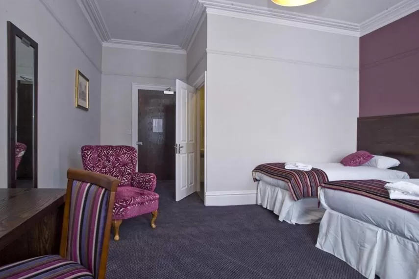 Twin Room in The Duke of Wellington Wetherspoon