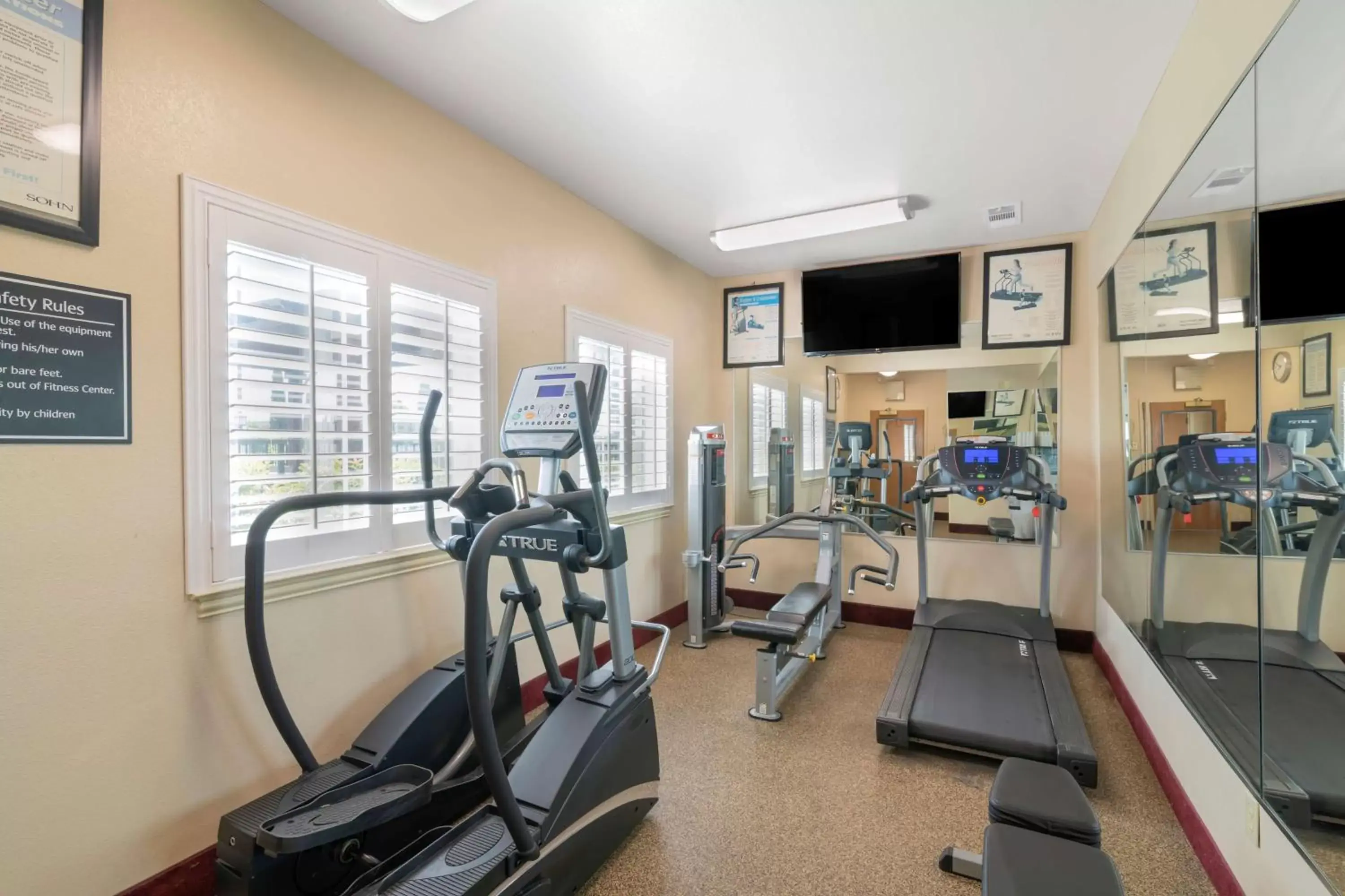 Spa and wellness centre/facilities, Fitness Center/Facilities in Best Western Plus Denton Inn & Suites