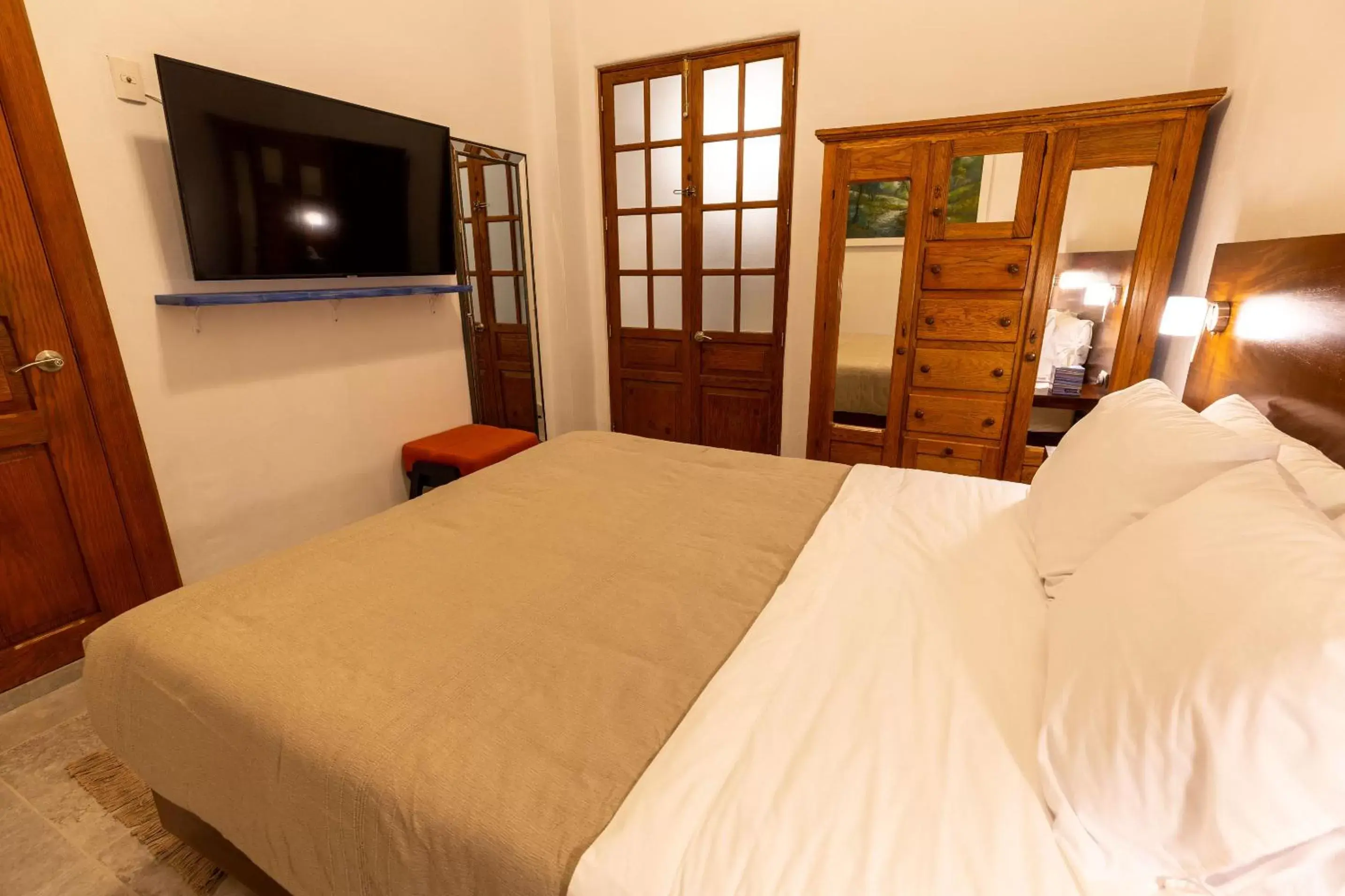 Bed in Plaza Chapala Hotel