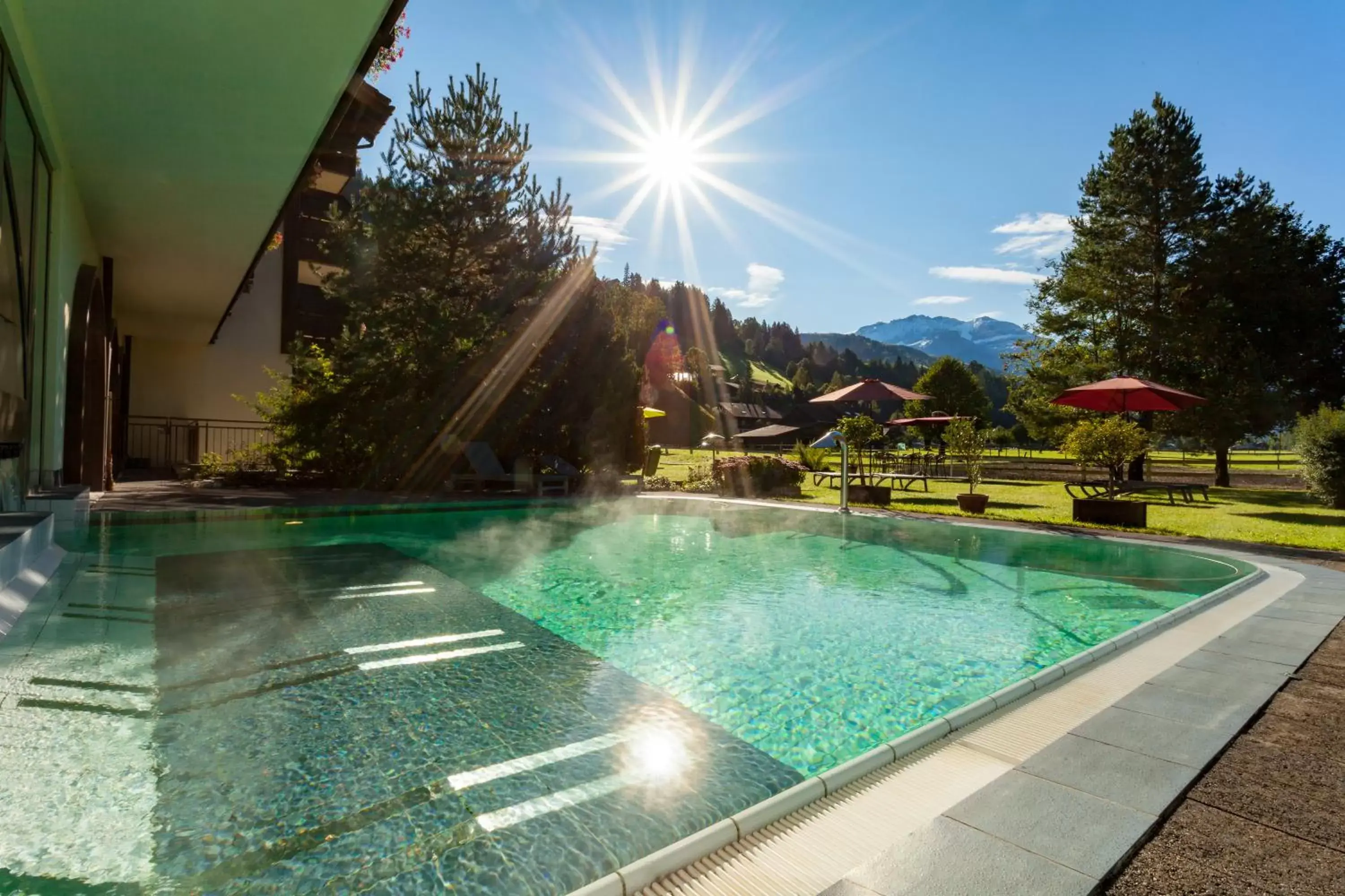 Open Air Bath, Swimming Pool in Hotel Simmenhof
