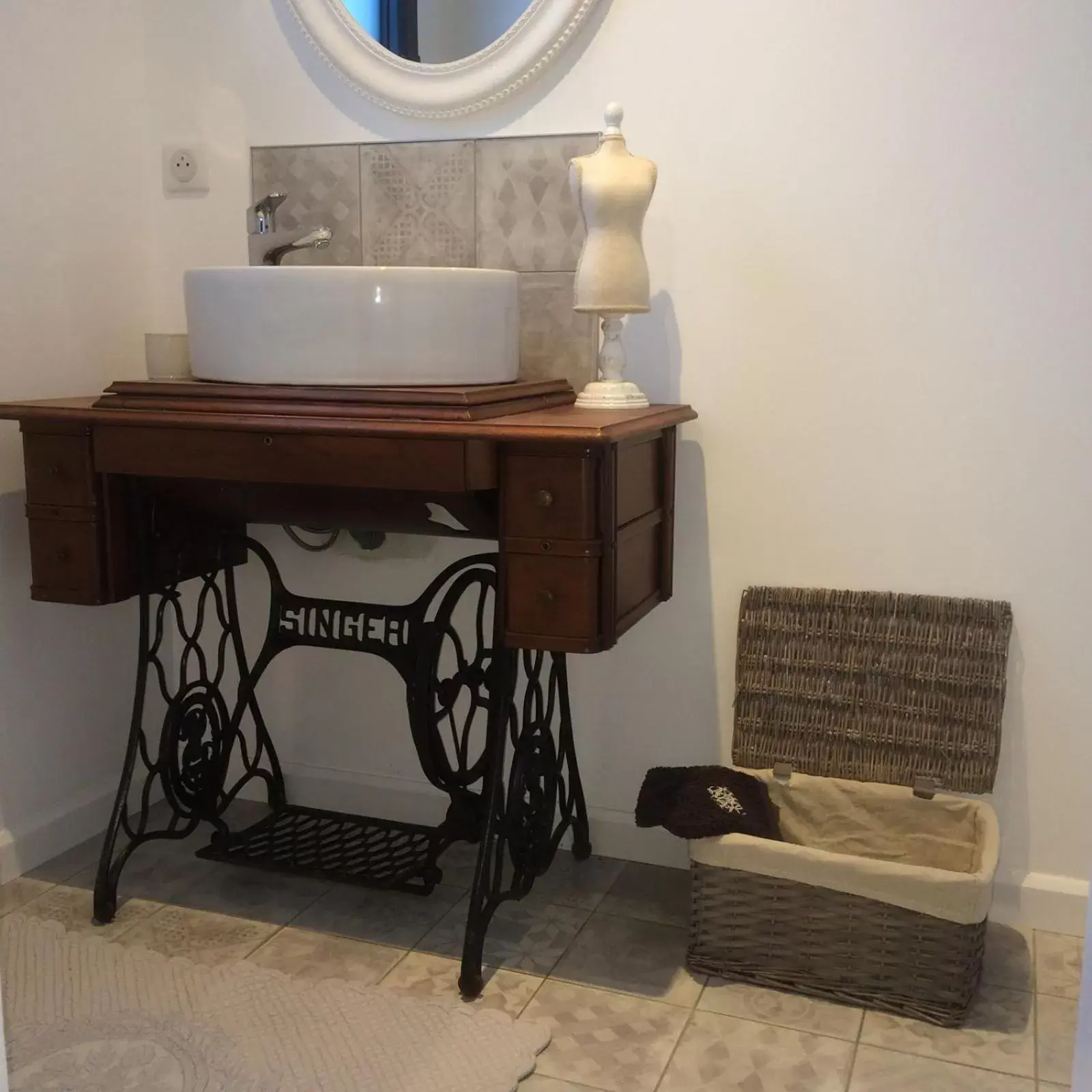 Bathroom in La Villa Aux Oliviers