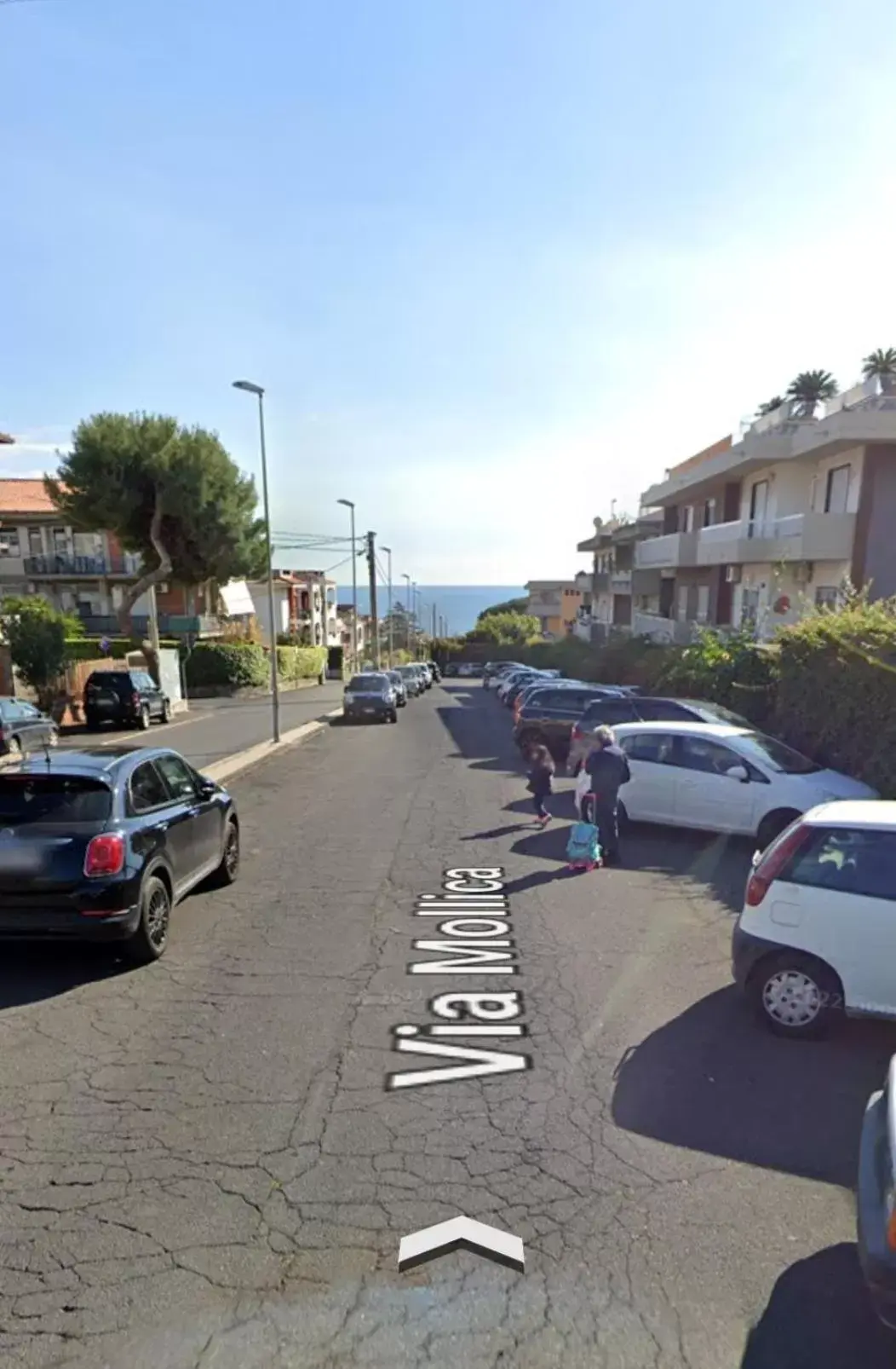 Parking in B&B Oasi Perla Del Mare di Calì Giovanni