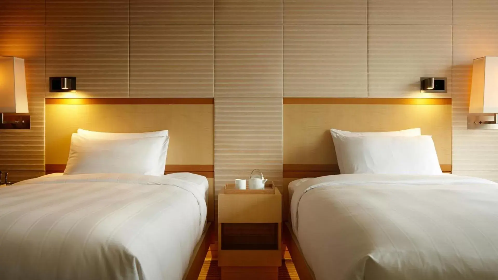 Bed in Lotte Hotel Seoul