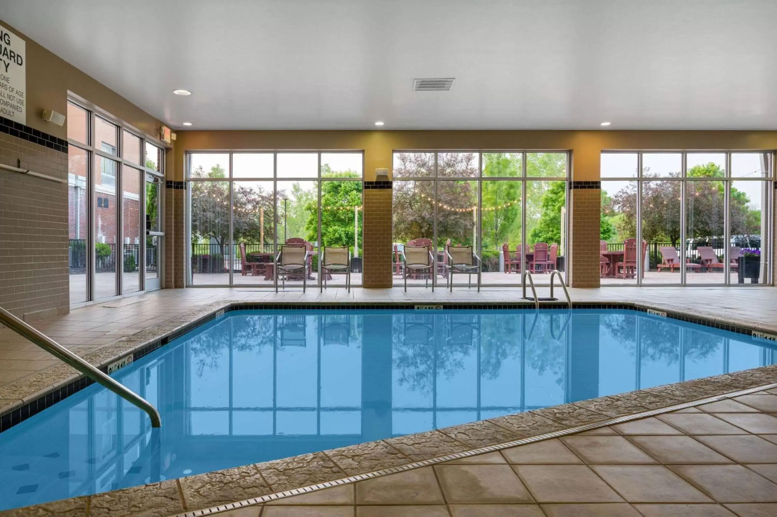 Swimming Pool in Wyndham Noblesville