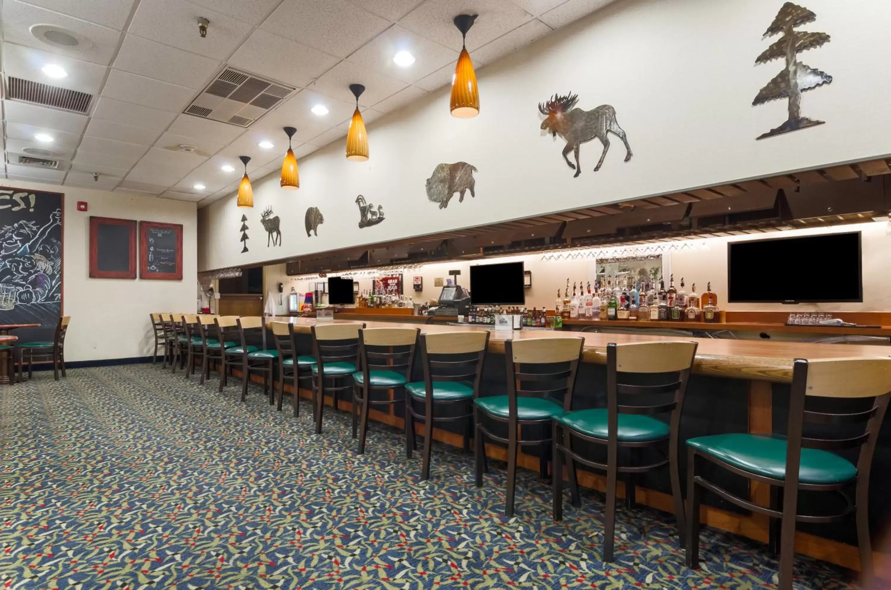 Lounge or bar, Banquet Facilities in Red Lion Hotel Cheyenne
