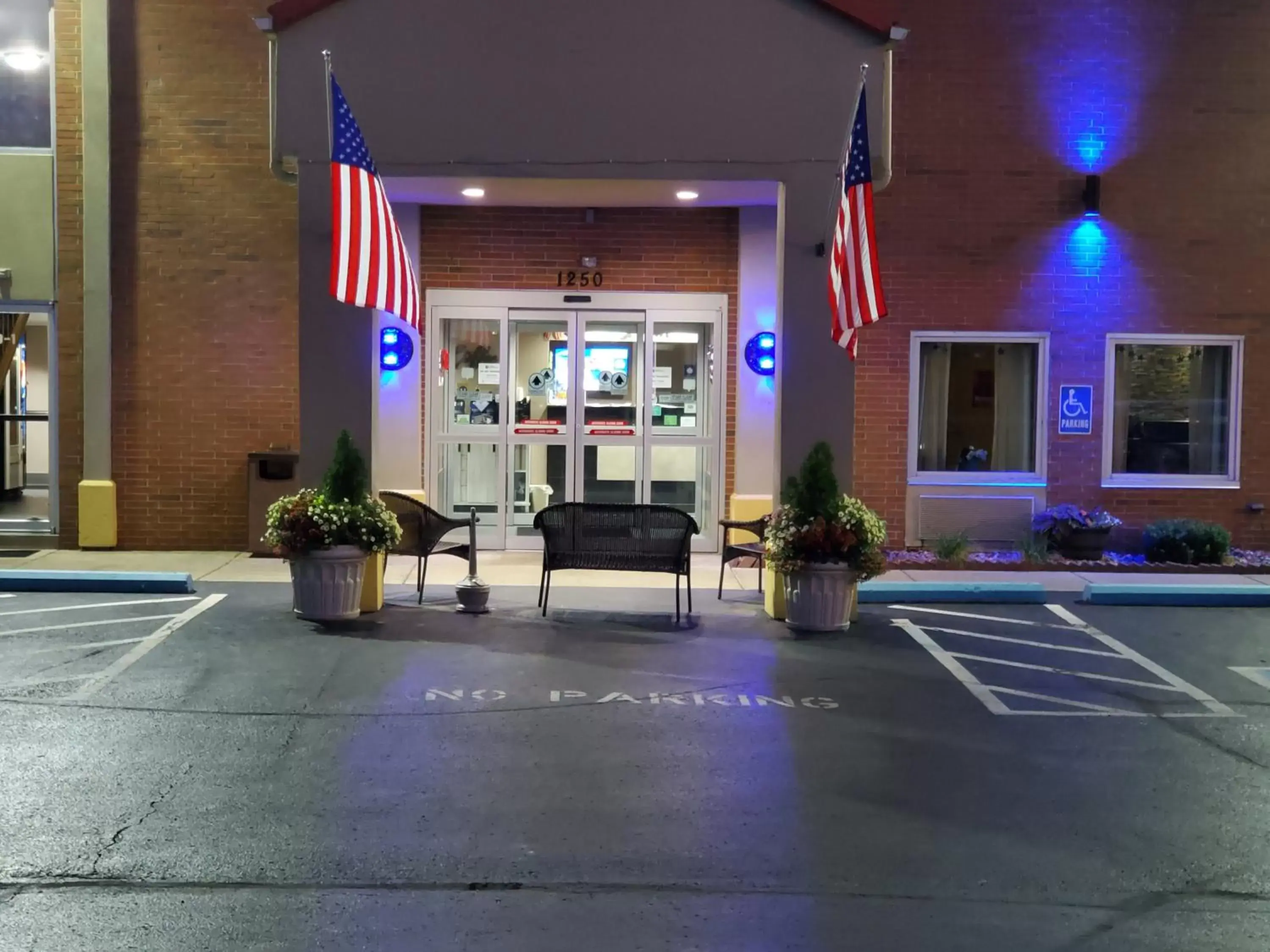 Facade/entrance in Best Western Adena Inn