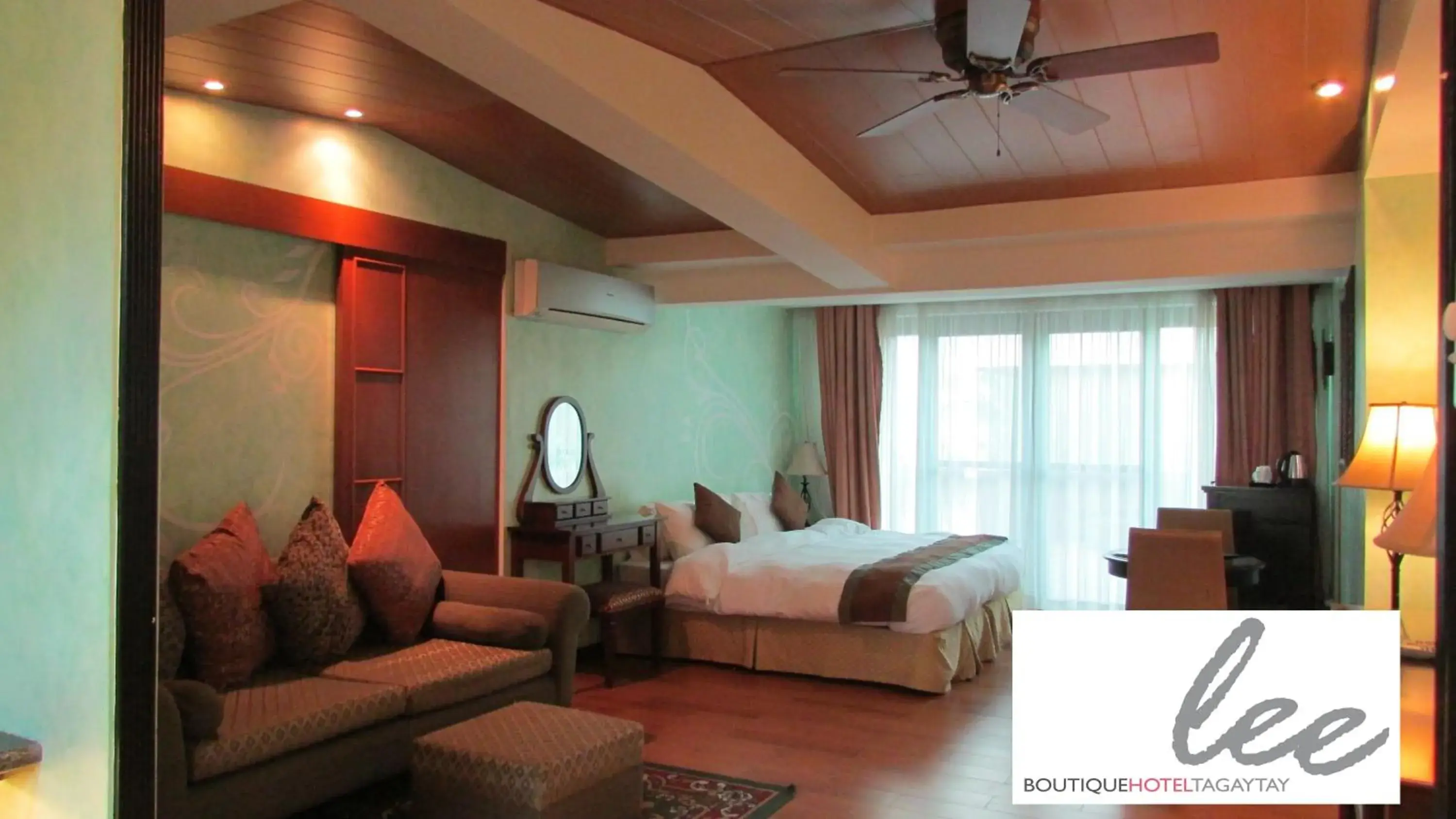 Bedroom, Seating Area in Lee Boutique Hotel Tagaytay