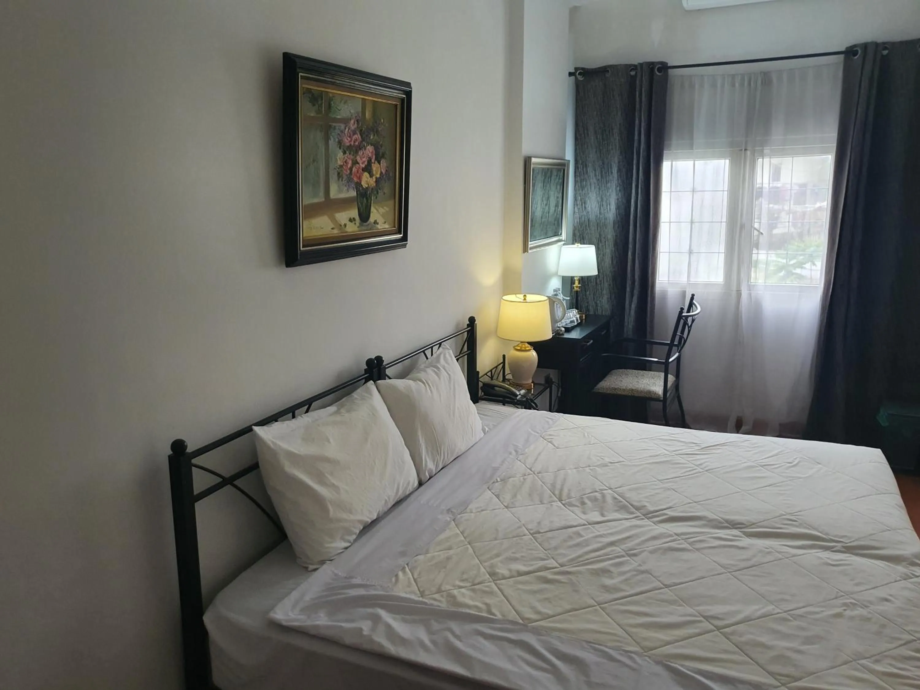 Photo of the whole room in Memory Hotel