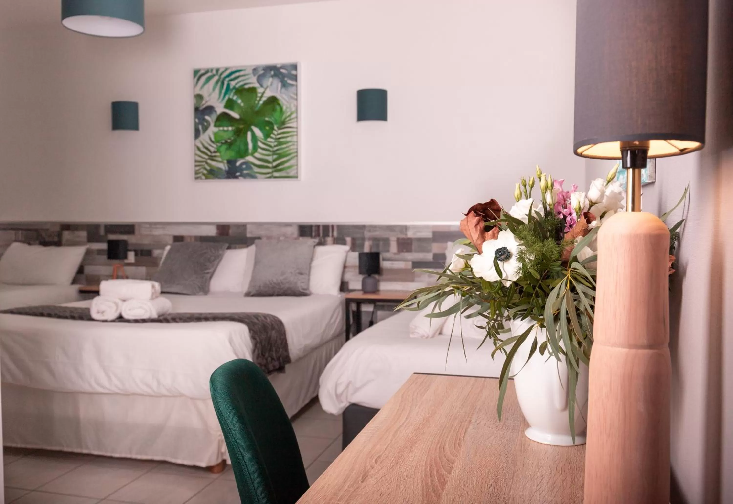 Photo of the whole room, Bed in La Girouardière