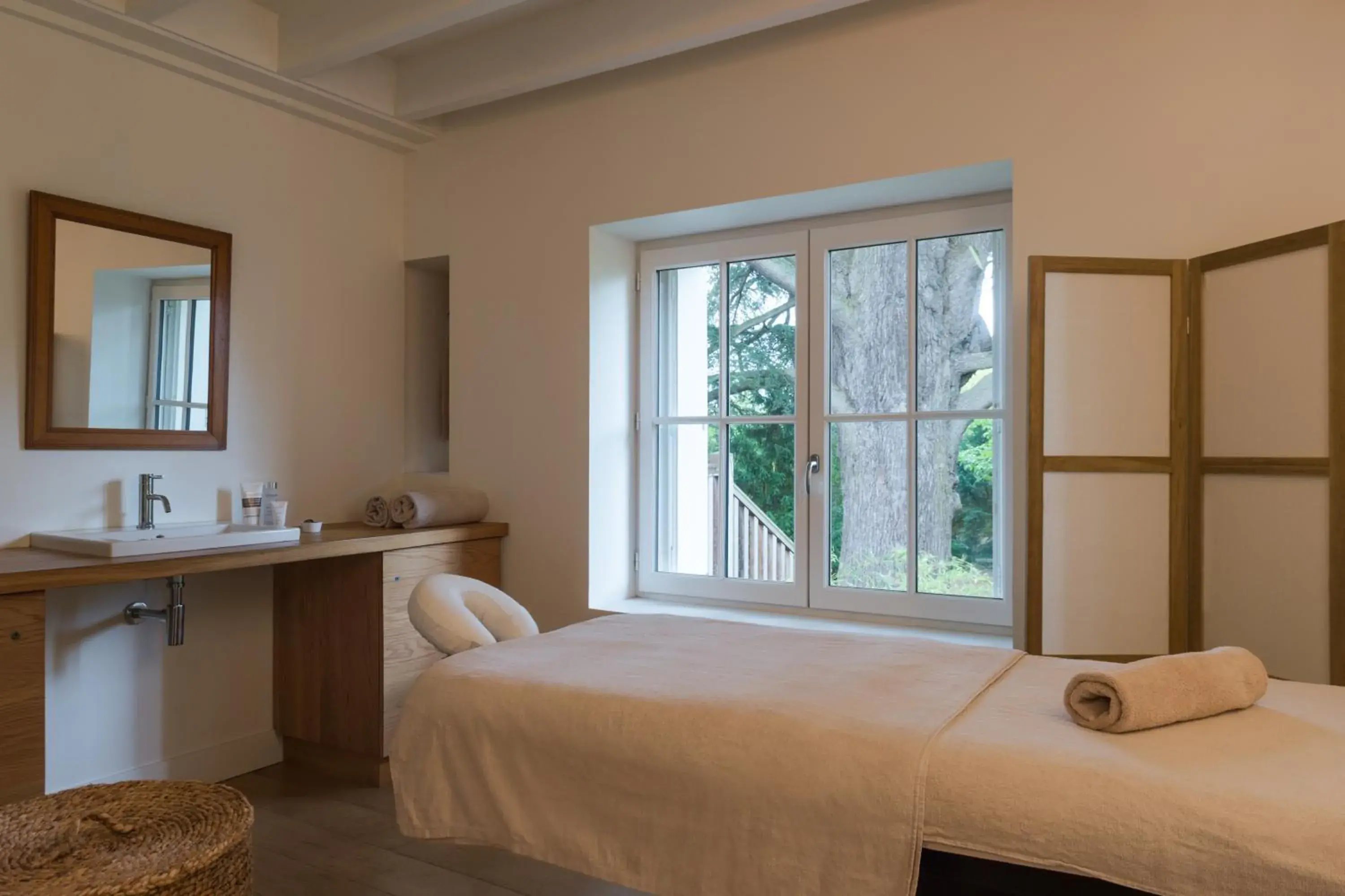 Massage, Bed in Domaine de la Tortinière