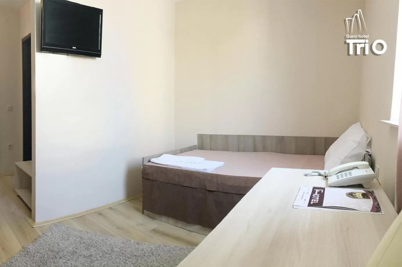 Decorative detail, Bed in Garni Hotel Tri O