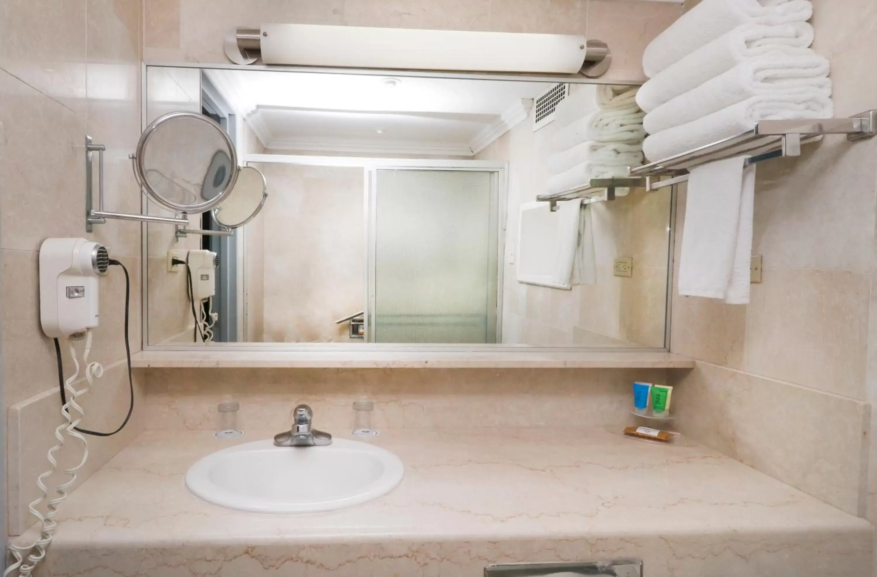 Bathroom in Hotel El Panama by Faranda Grand, a member of Radisson Individuals