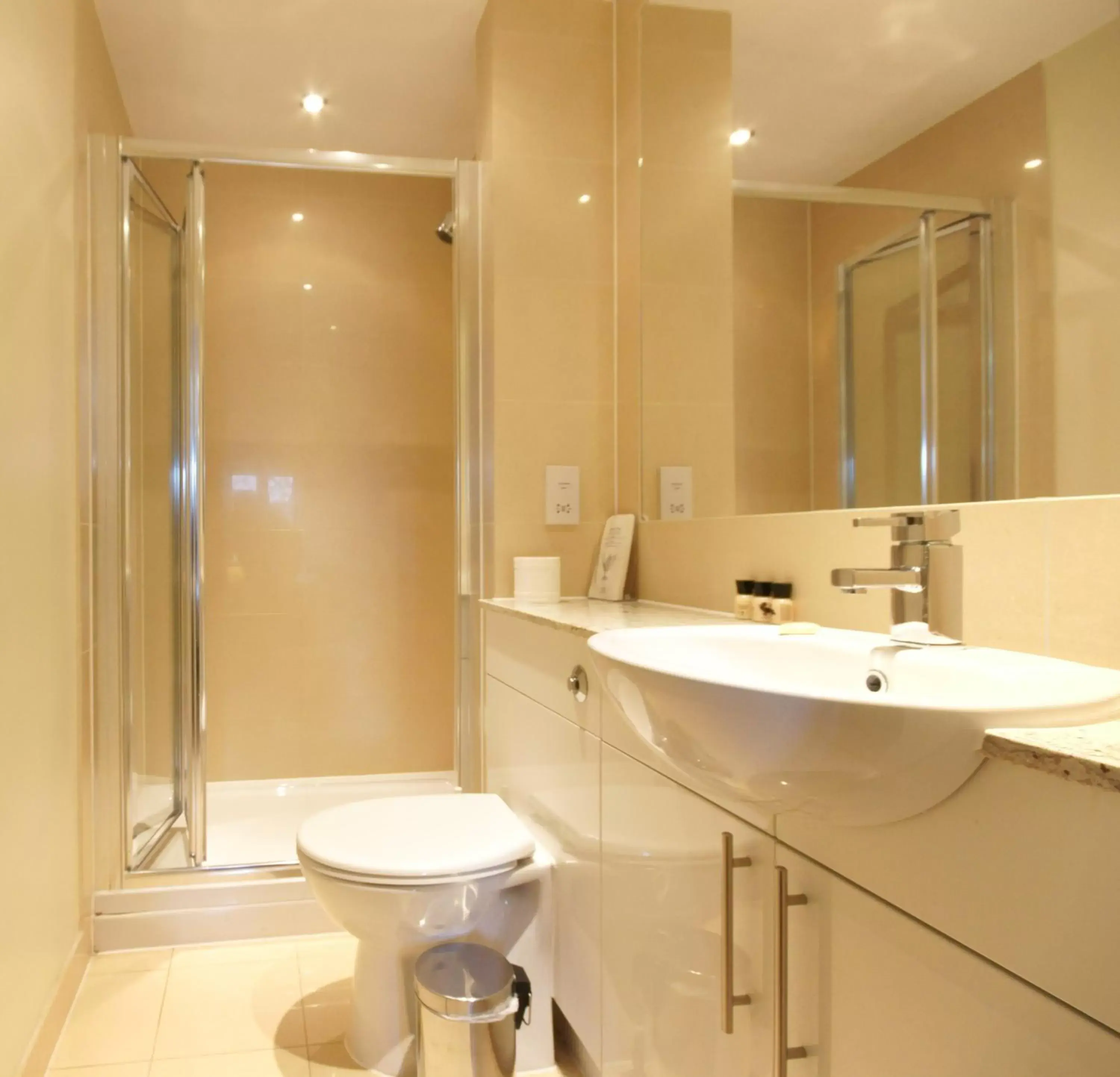 Bathroom in Lodge Drive Serviced Apartments