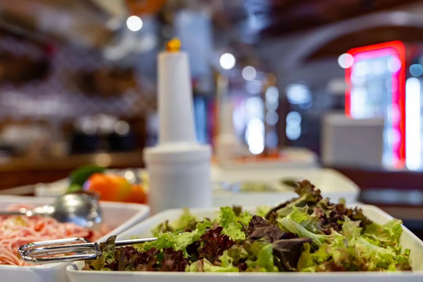 Food and drinks in Hotel Restaurant Südrast Dreiländereck