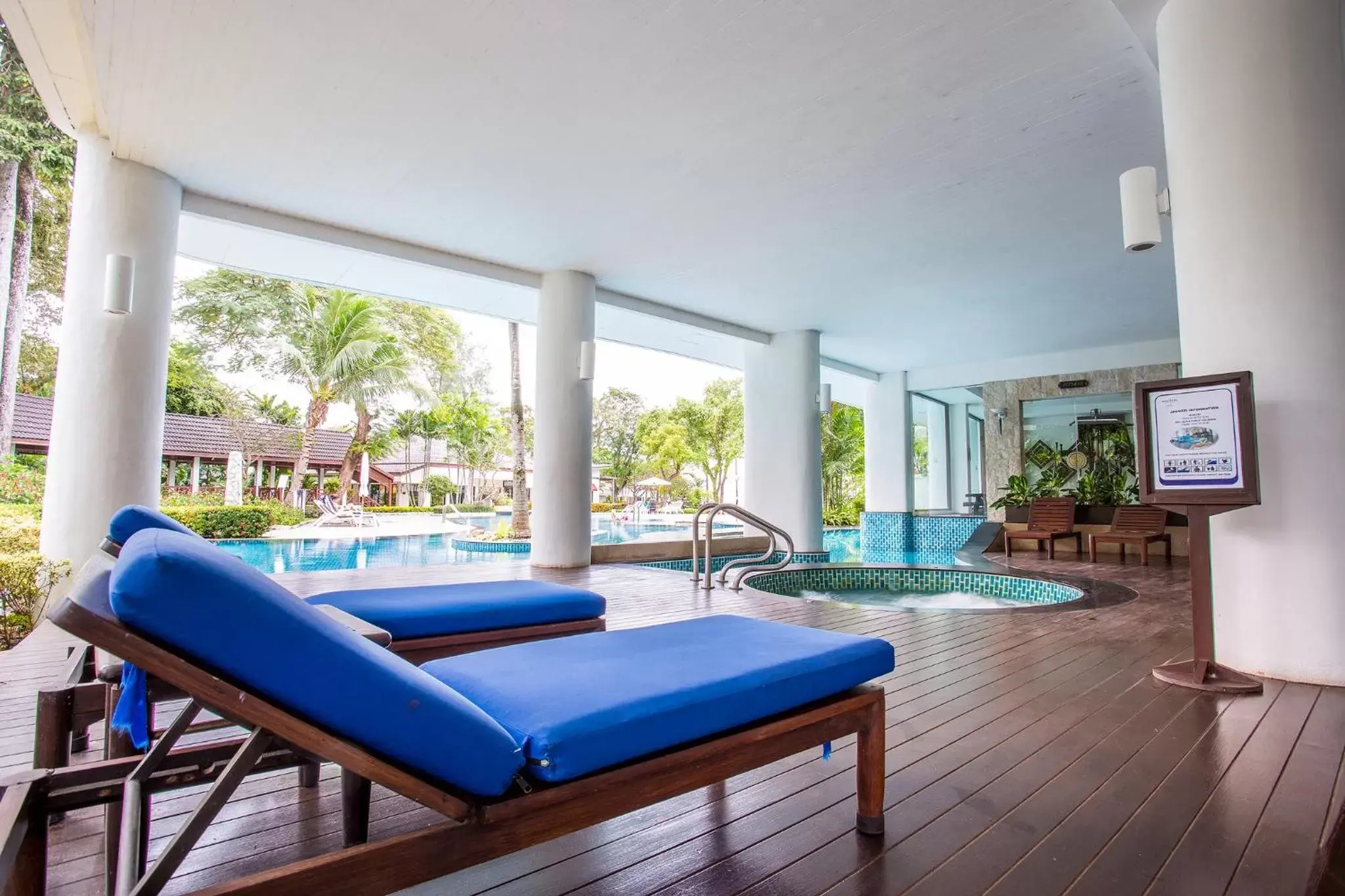 Swimming pool in Novotel Rayong Rim Pae Resort